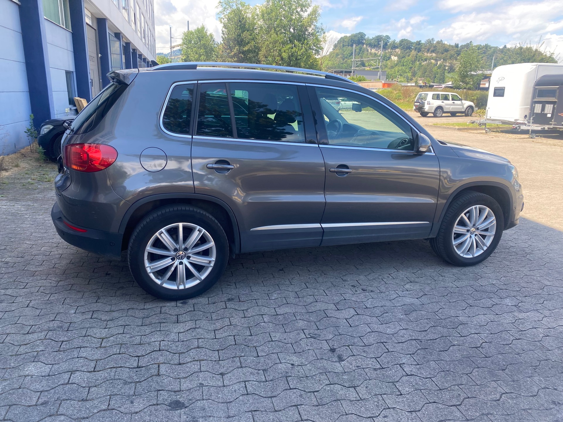 VW Tiguan 2.0 TSI Track&Field 4Motion DSG-image-5