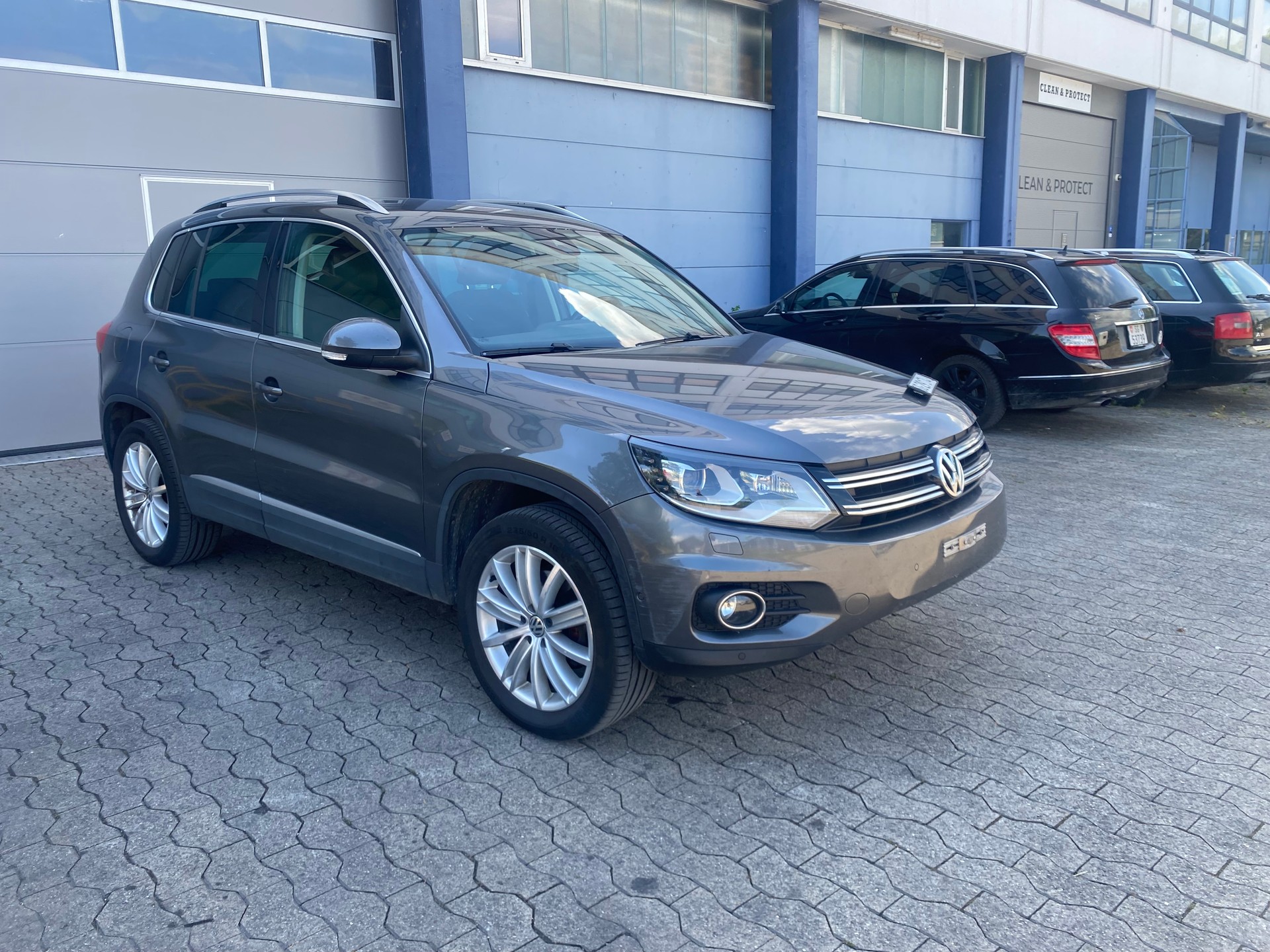 VW Tiguan 2.0 TSI Track&Field 4Motion DSG-image-1