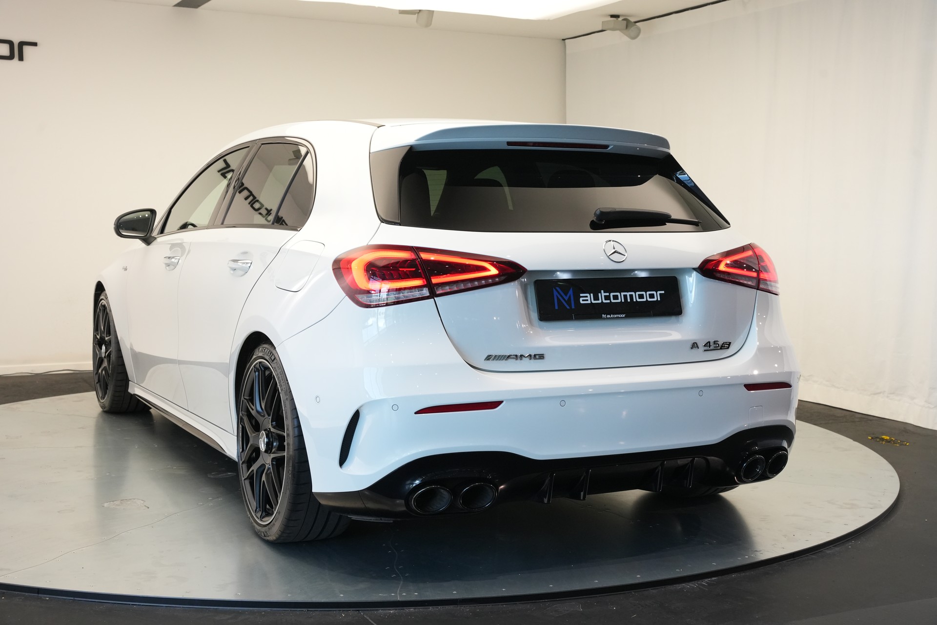 MERCEDES-BENZ A 45 S AMG 4Matic+ Speedshift *CH-Fahrzeug* *Performance Sitze* *Burmester*-image-42