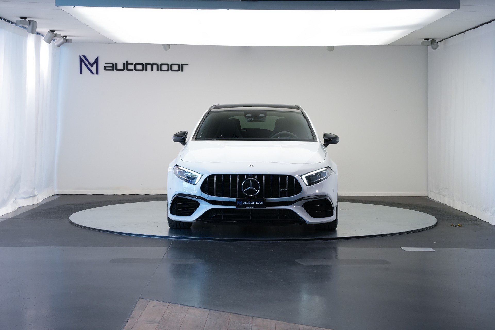 MERCEDES-BENZ A 45 S AMG 4Matic+ Speedshift *CH-Fahrzeug* *Performance Sitze* *Burmester*-showroom-element-1