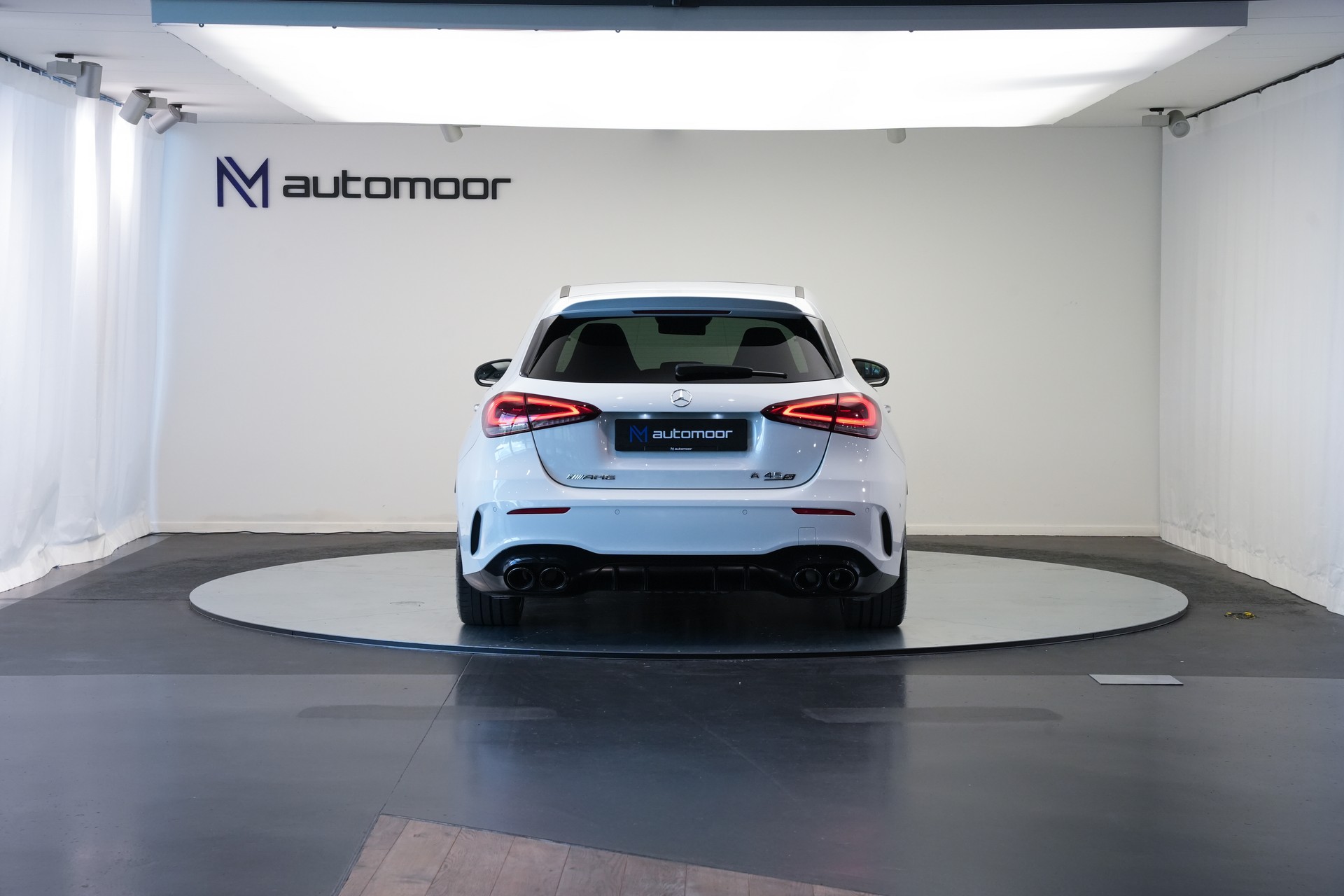 MERCEDES-BENZ A 45 S AMG 4Matic+ Speedshift *CH-Fahrzeug* *Performance Sitze* *Burmester*-image-5