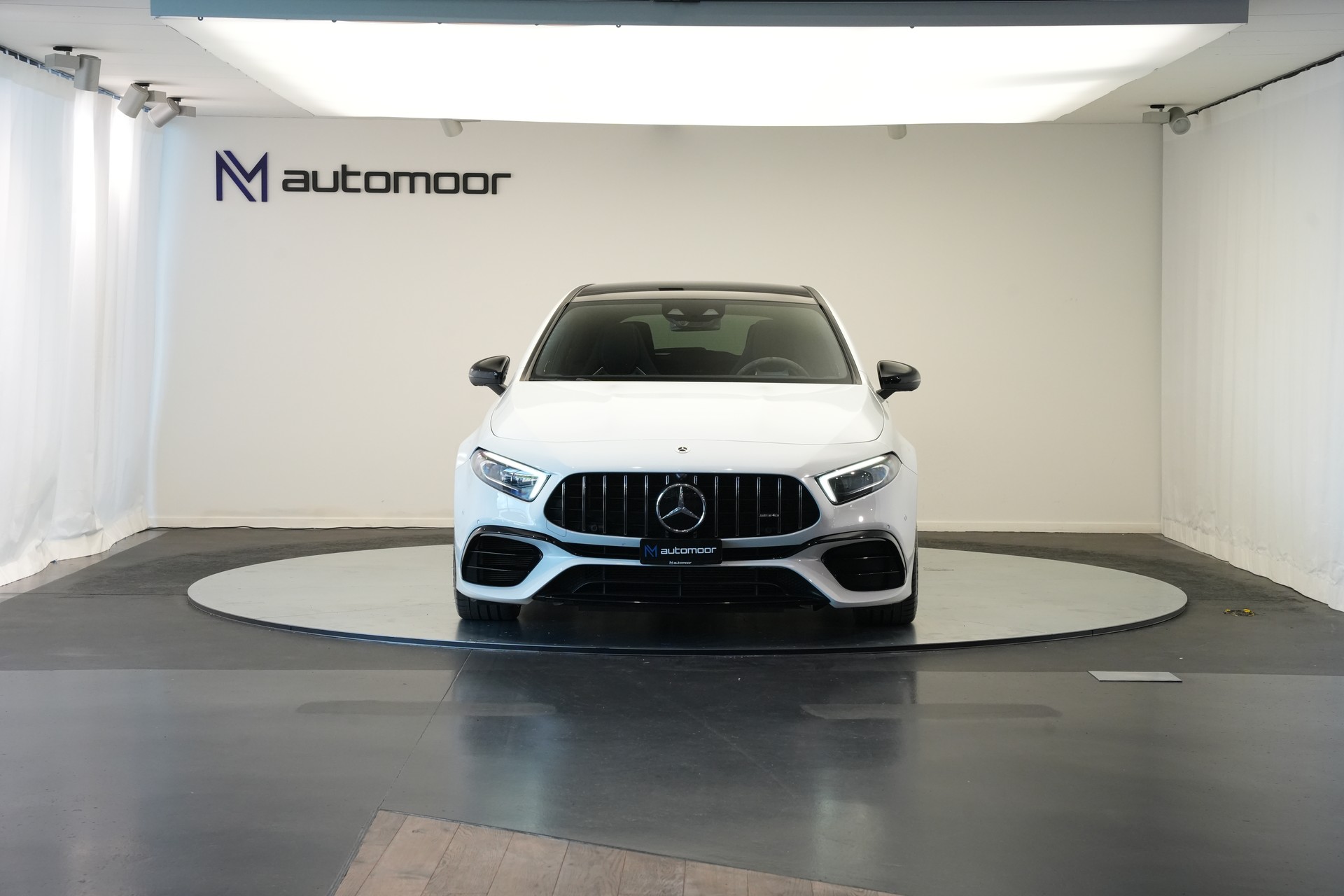 MERCEDES-BENZ A 45 S AMG 4Matic+ Speedshift *CH-Fahrzeug* *Performance Sitze* *Burmester*-showroom-element-1