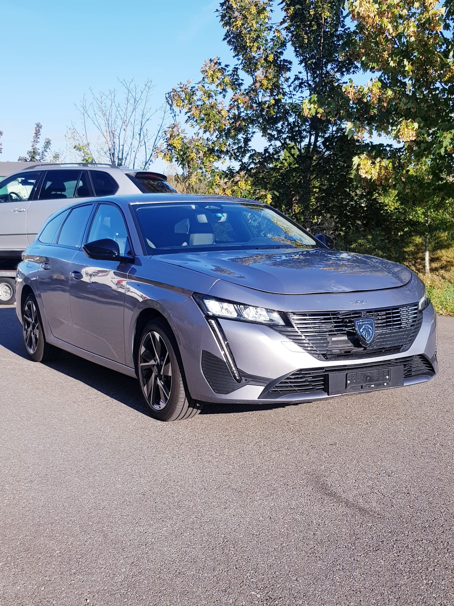 PEUGEOT 308 SW 1.2 Pure Tech Allure EAT8 Leasing Finanzierung Möglich-image-1