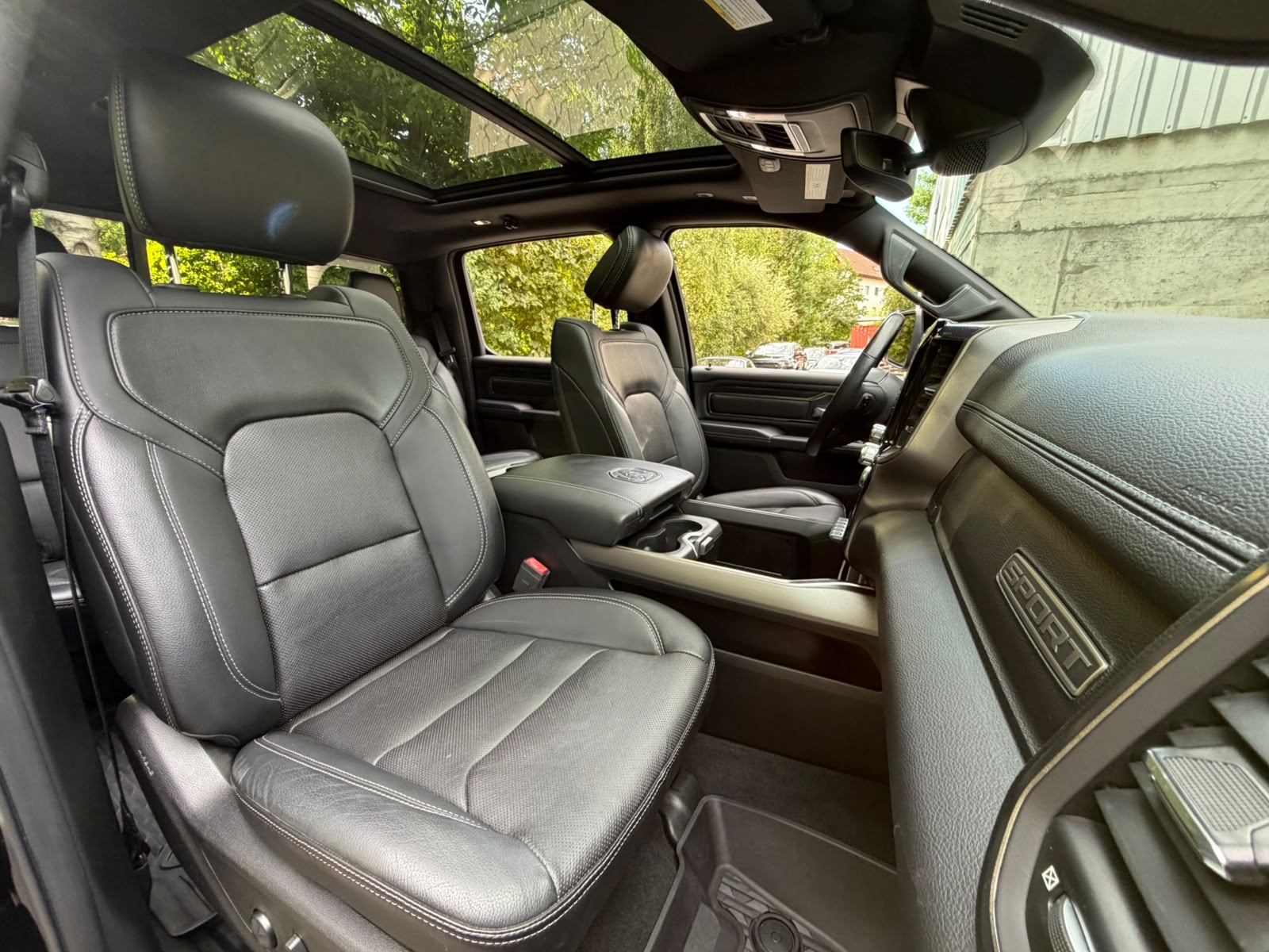 DODGE 1500 Crew Cab. 5.7 Hemi V8 Sport Black-image-20