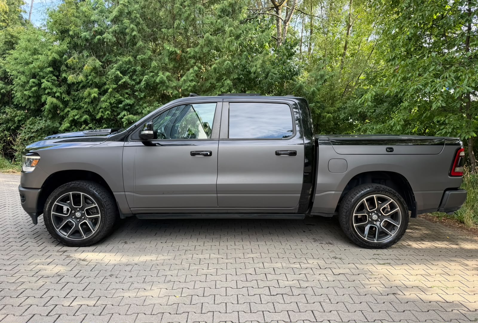 DODGE 1500 Crew Cab. 5.7 Hemi V8 Sport Black-image-1