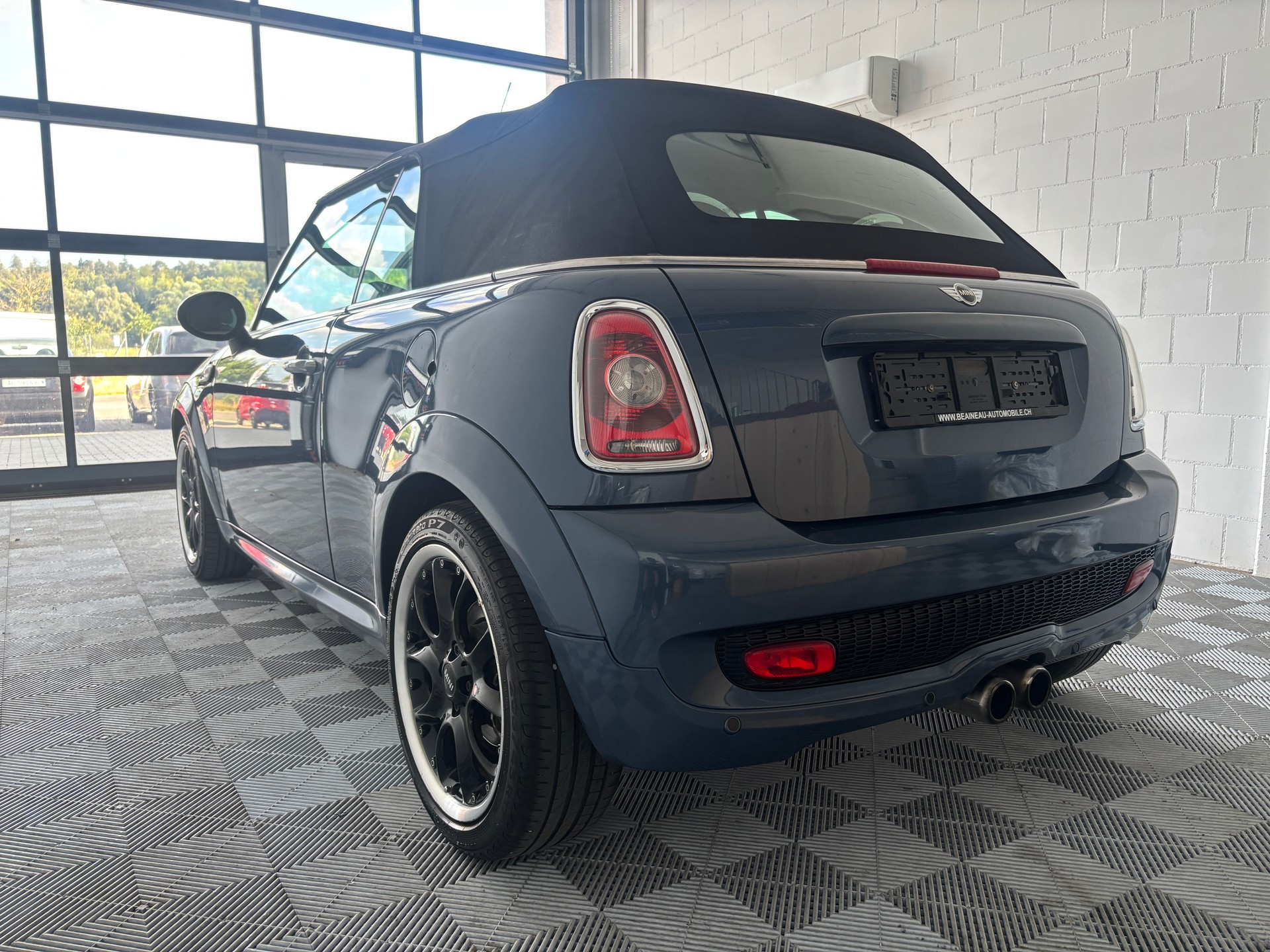 MINI Cooper S Cabriolet Steptronic-image-7