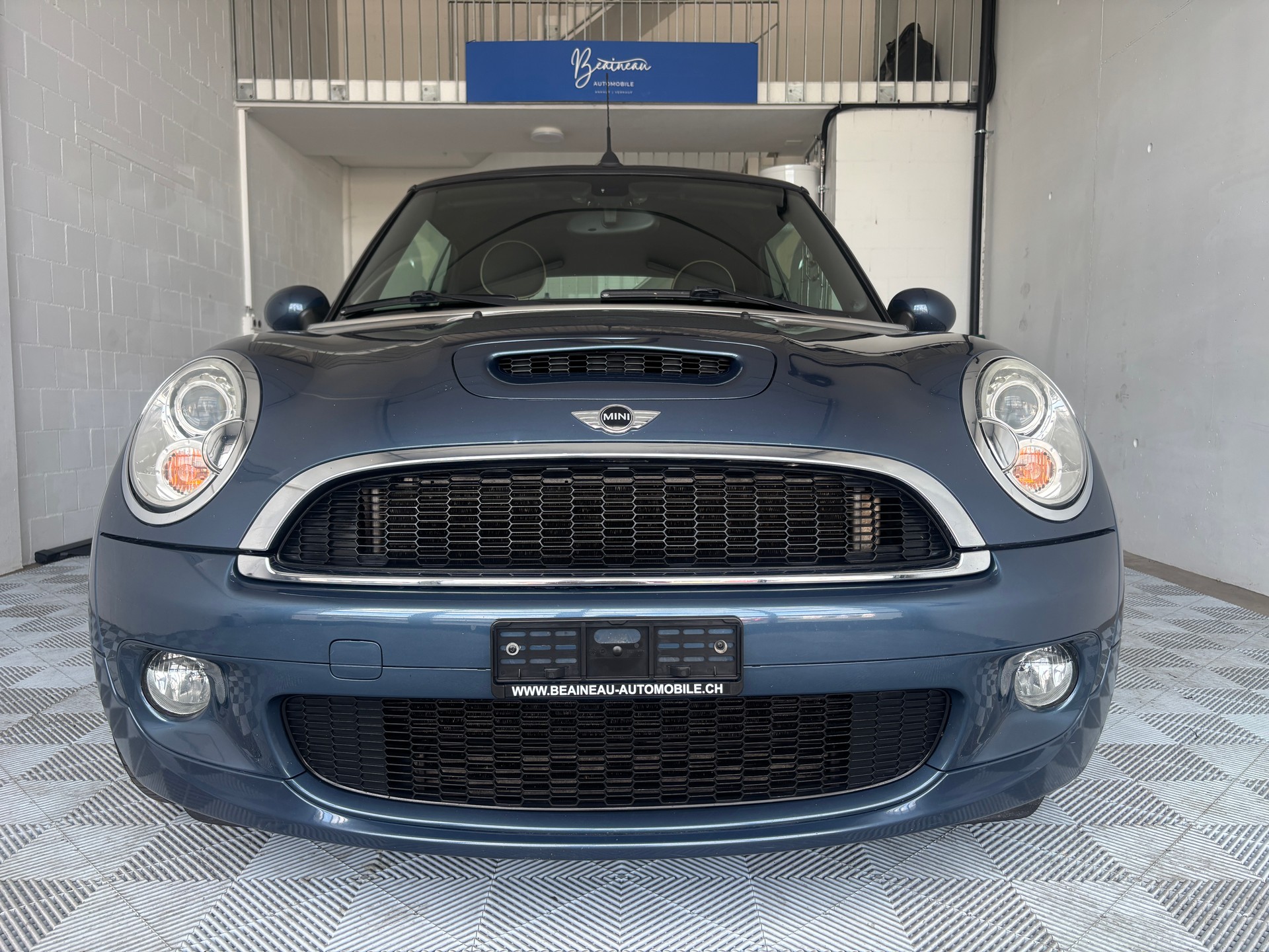 MINI Cooper S Cabriolet Steptronic-image-2