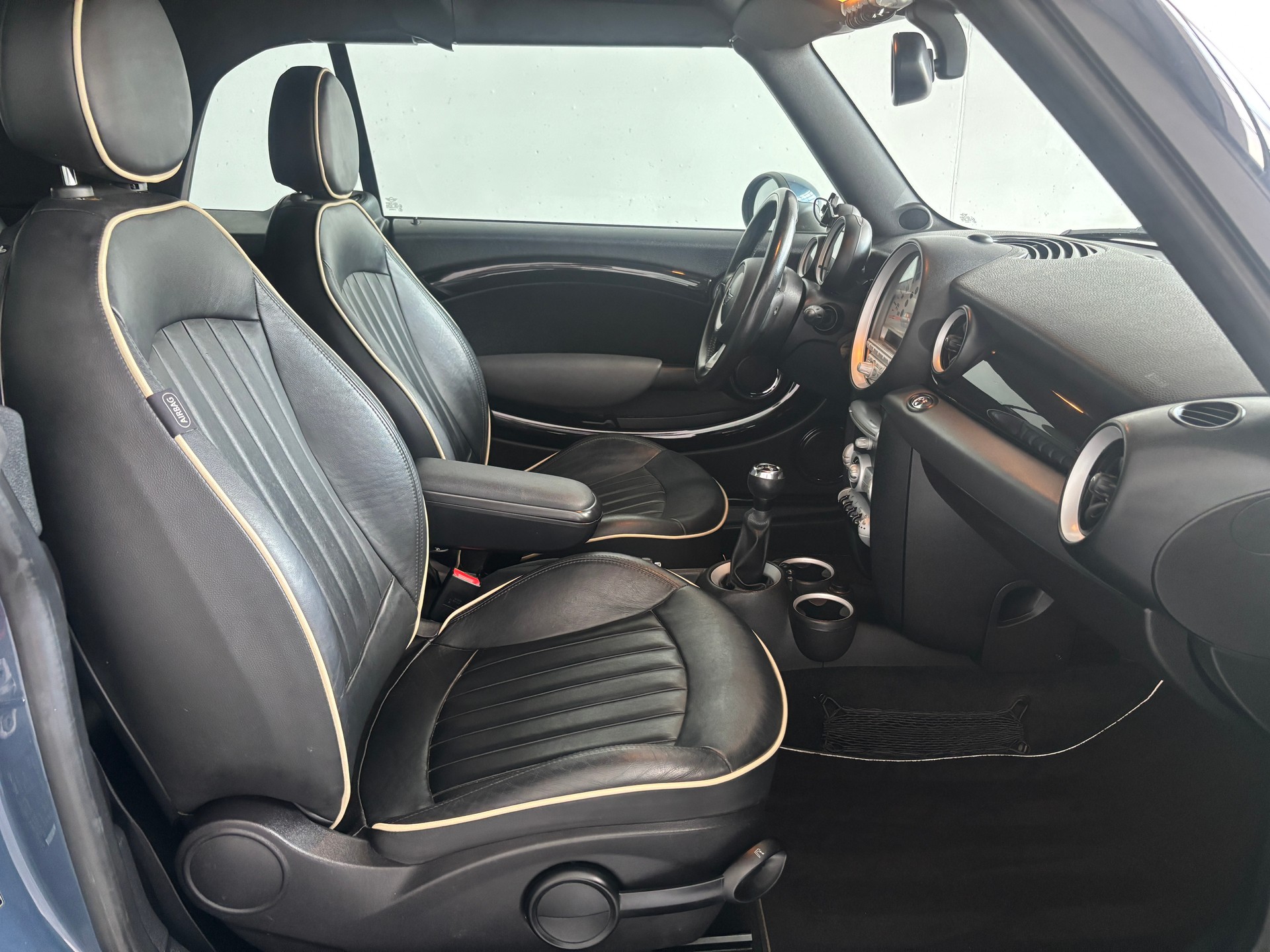 MINI Cooper S Cabriolet Steptronic-image-10