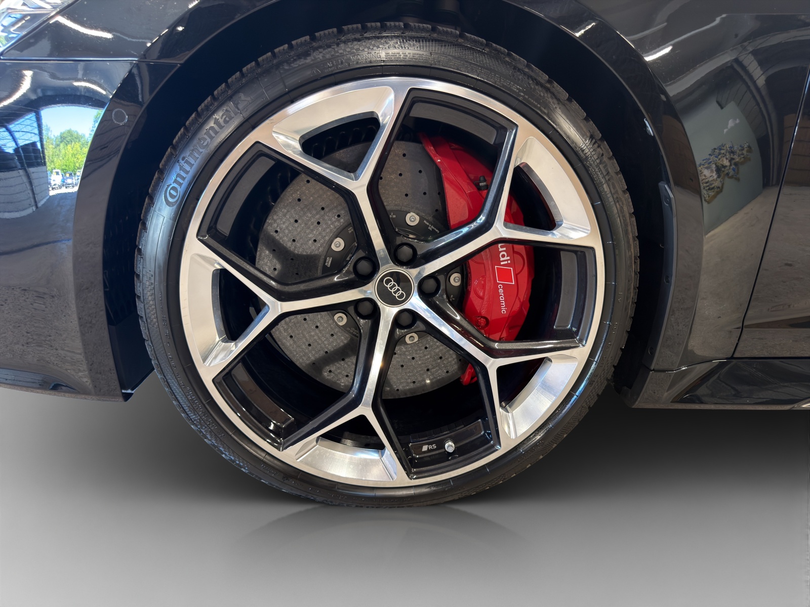 AUDI RS6 Avant 4.0 TFSI V8 Performance quattro-image-13