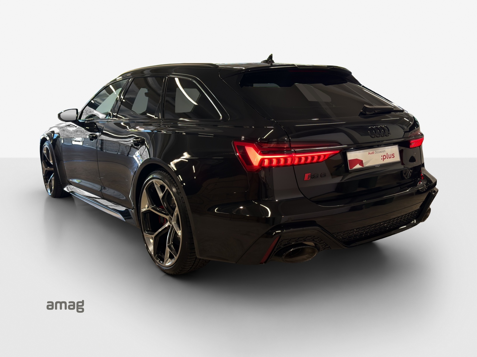 AUDI RS6 Avant 4.0 TFSI V8 Performance quattro-image-2