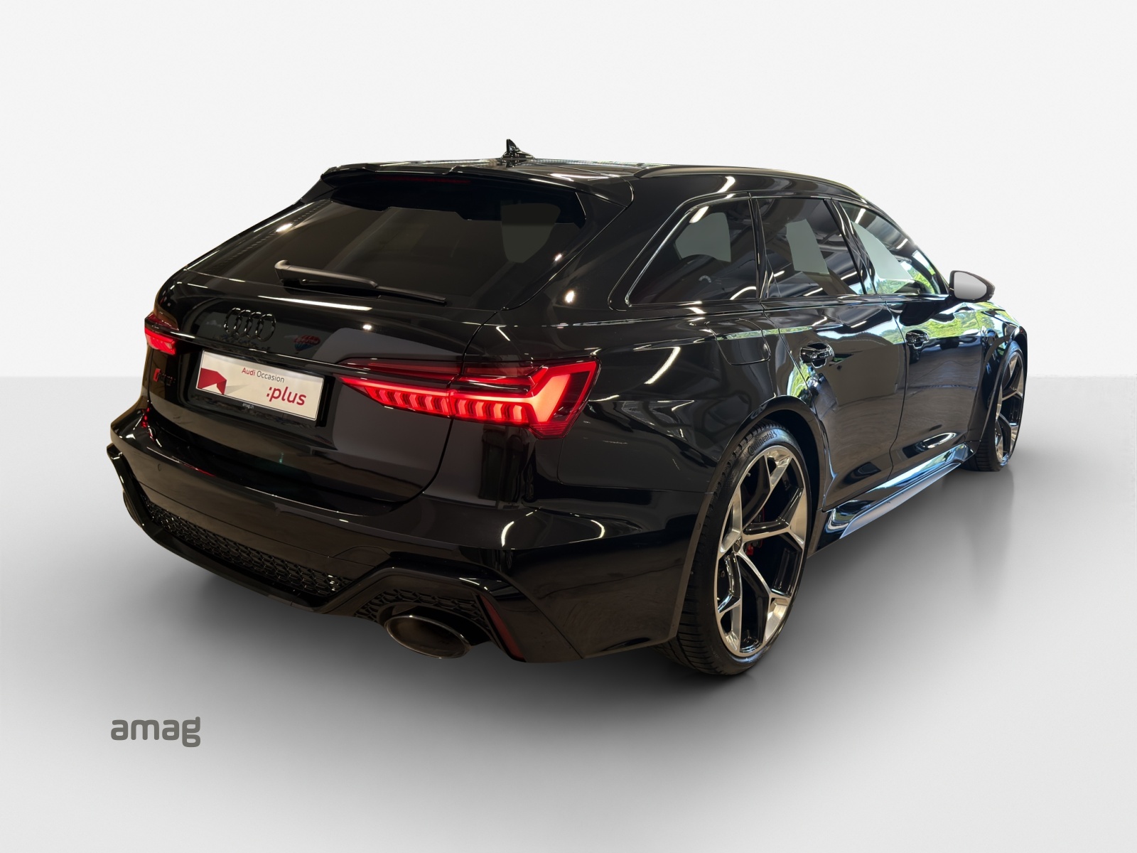 AUDI RS6 Avant 4.0 TFSI V8 Performance quattro-image-4