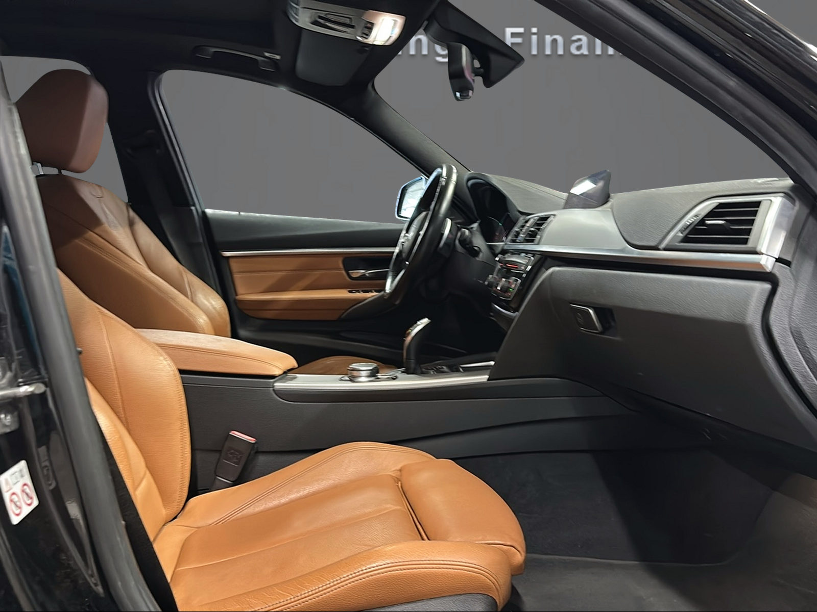 BMW 335d xDrive Touring Edition M Sport Steptronic-image-10