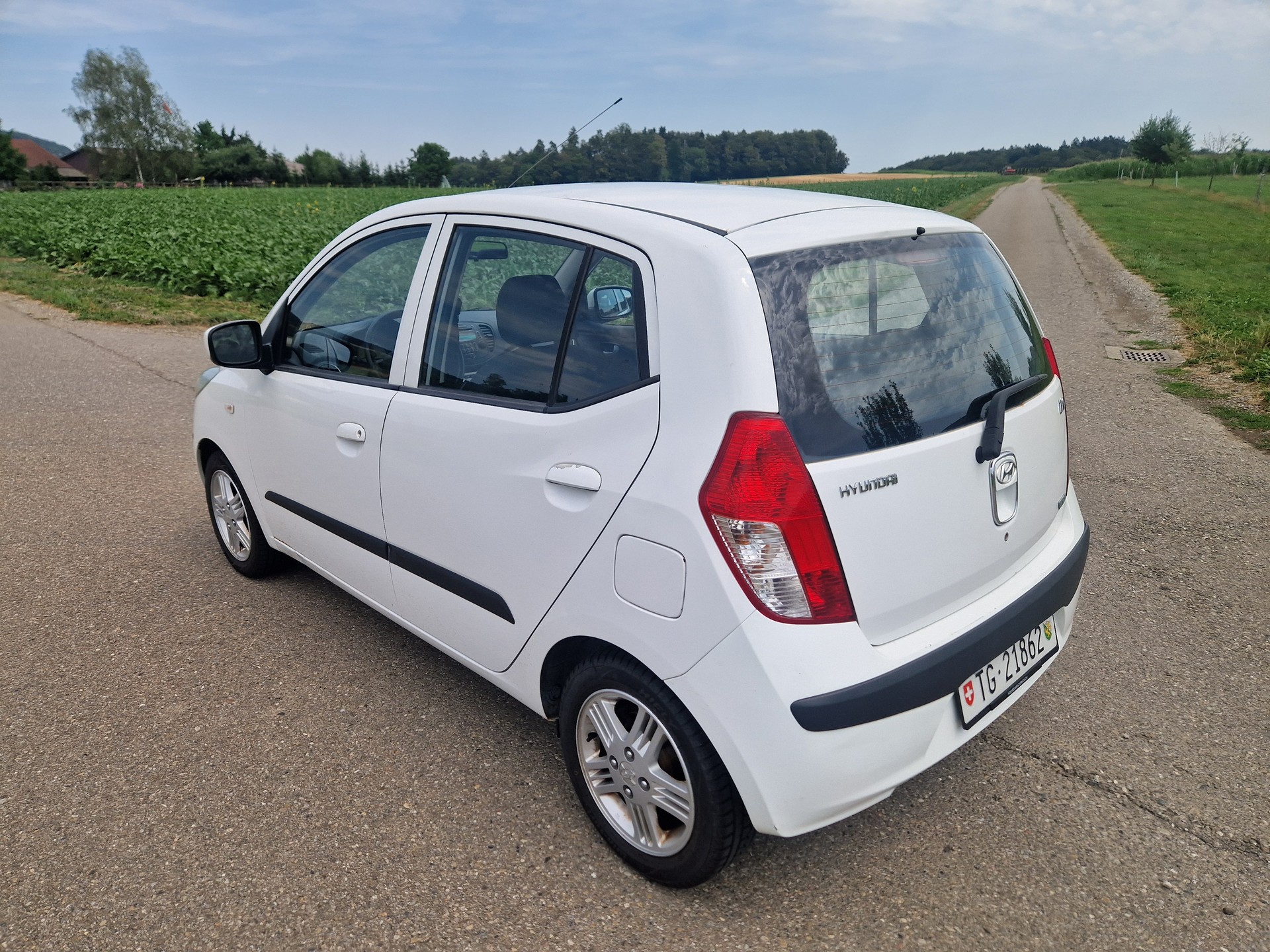 HYUNDAI i10 1.2 Style * Frisch ab MFK-image-7