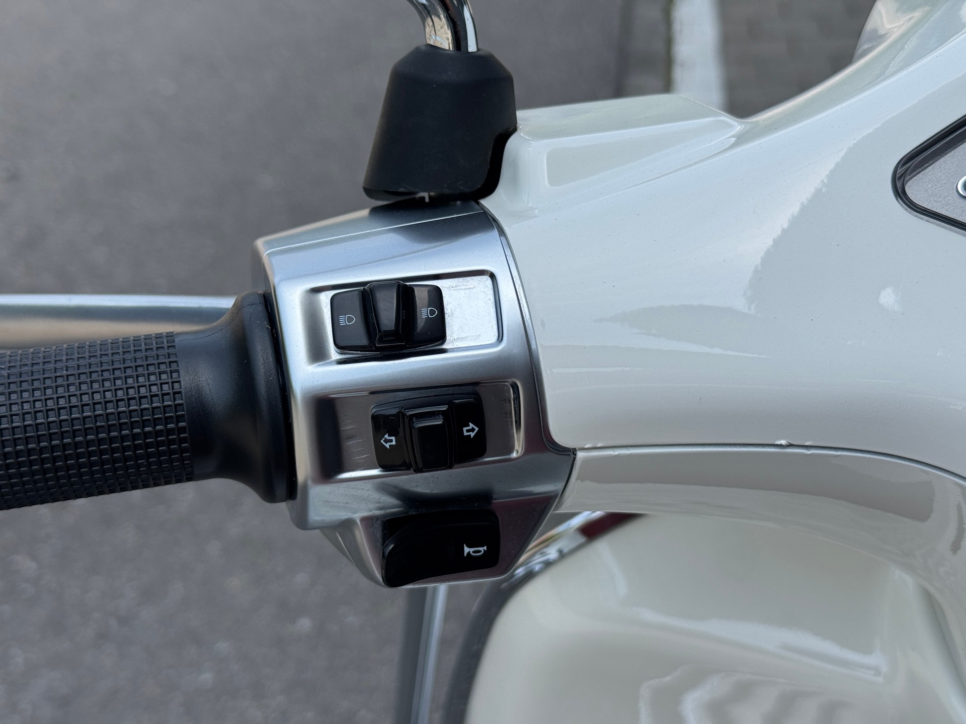 PIAGGIO Vespa 125 Primavera i.e. 3V ABS-image-10