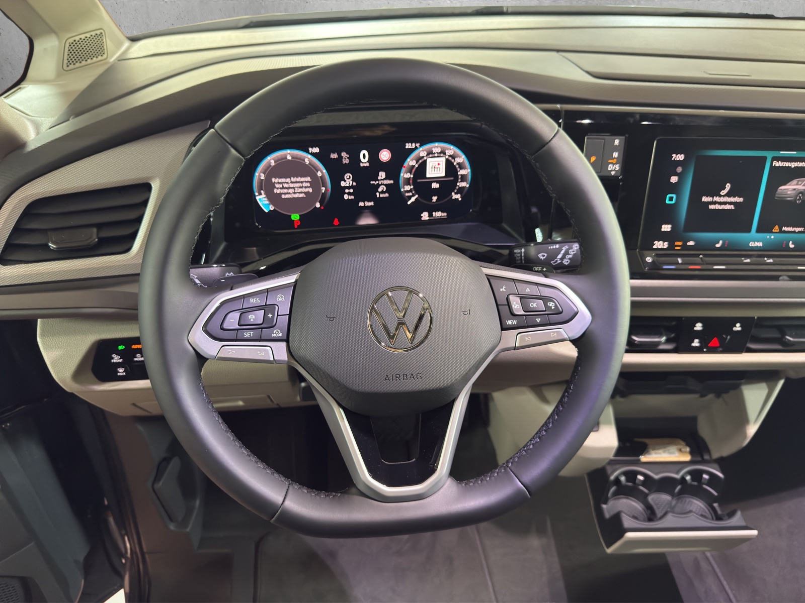 VW California 2.0 TSI Beach Tour Liberty-image-5