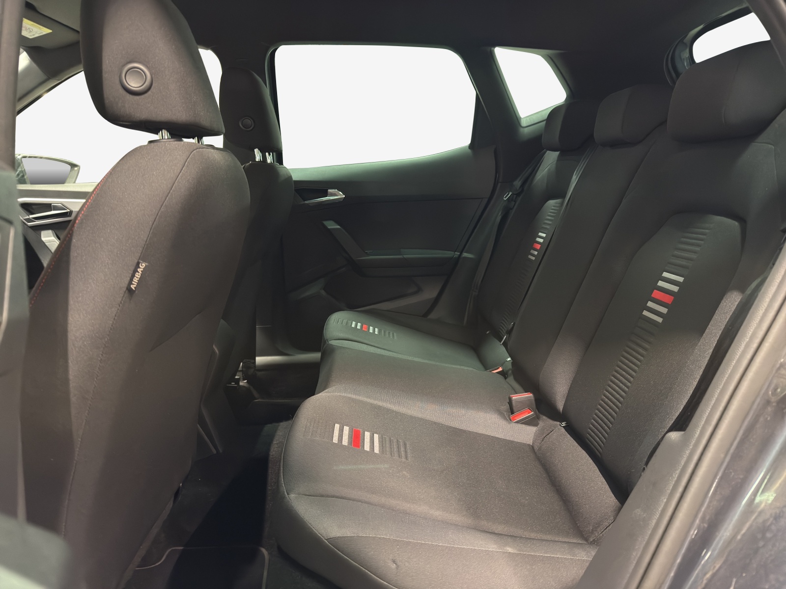 SEAT Arona 1.0 TSI Eco DSG FR-image-11