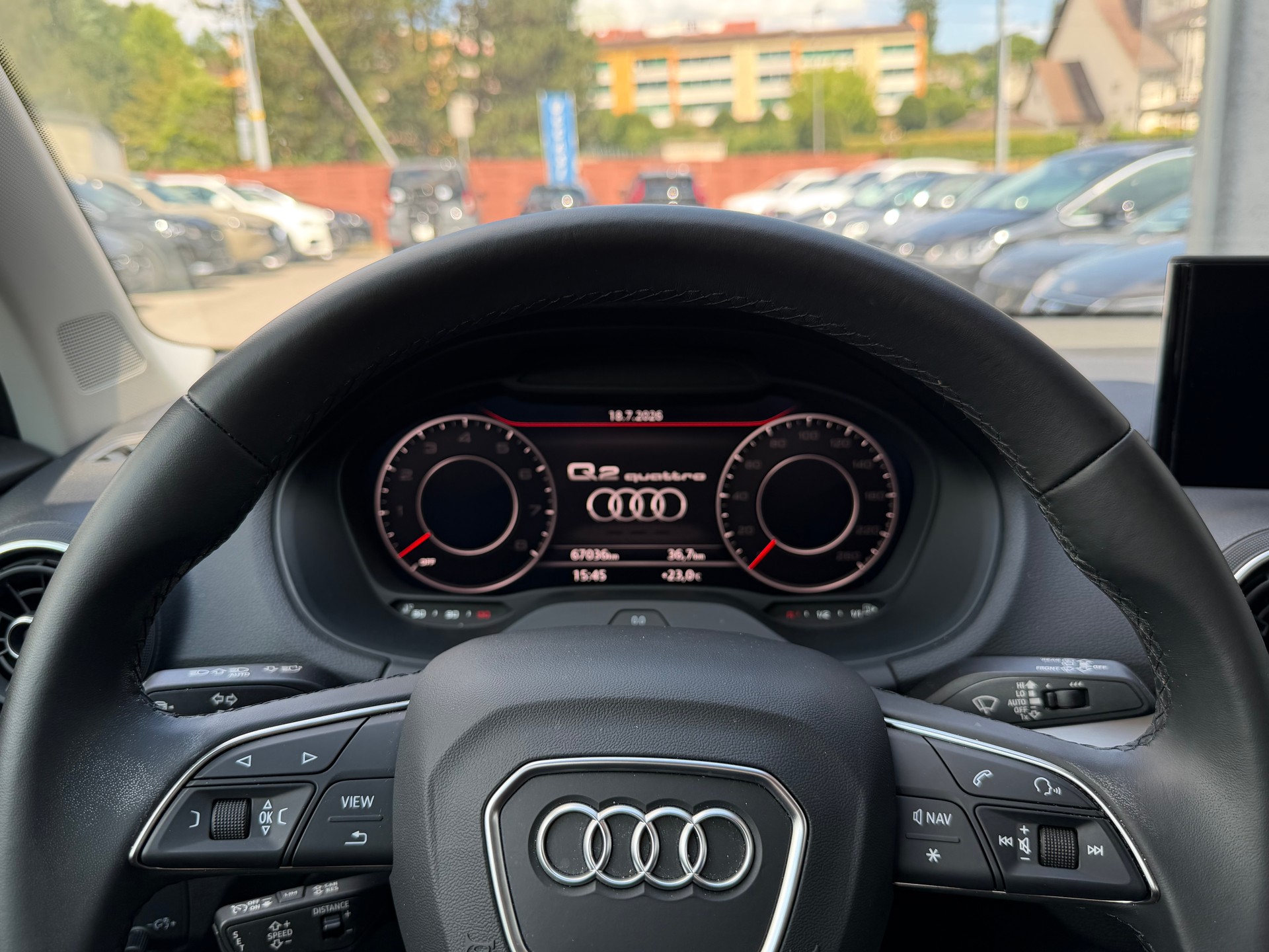 AUDI Q2 40 TFSI quattro S-tronic-image-6