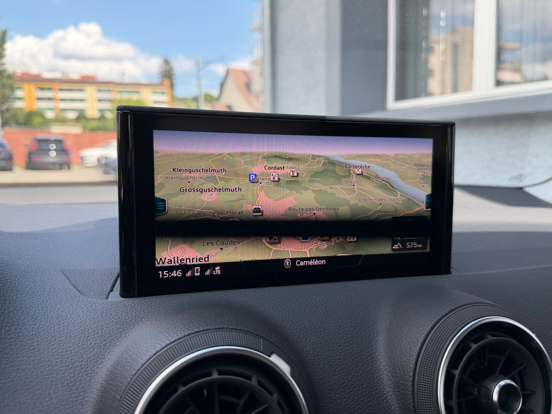 AUDI Q2 40 TFSI quattro S-tronic-image-8
