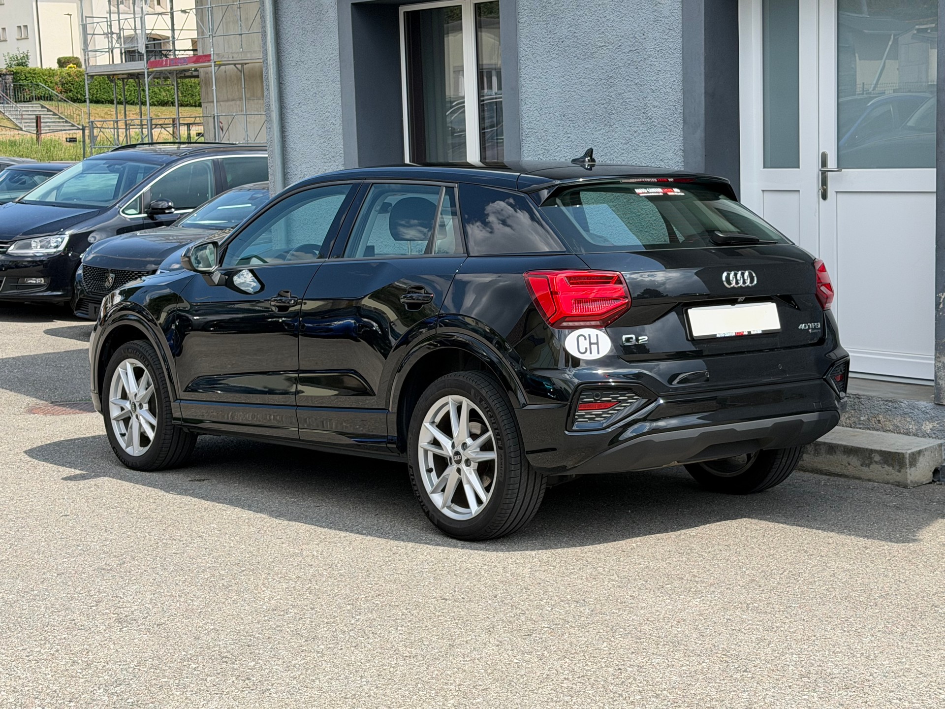 AUDI Q2 40 TFSI quattro S-tronic-image-3