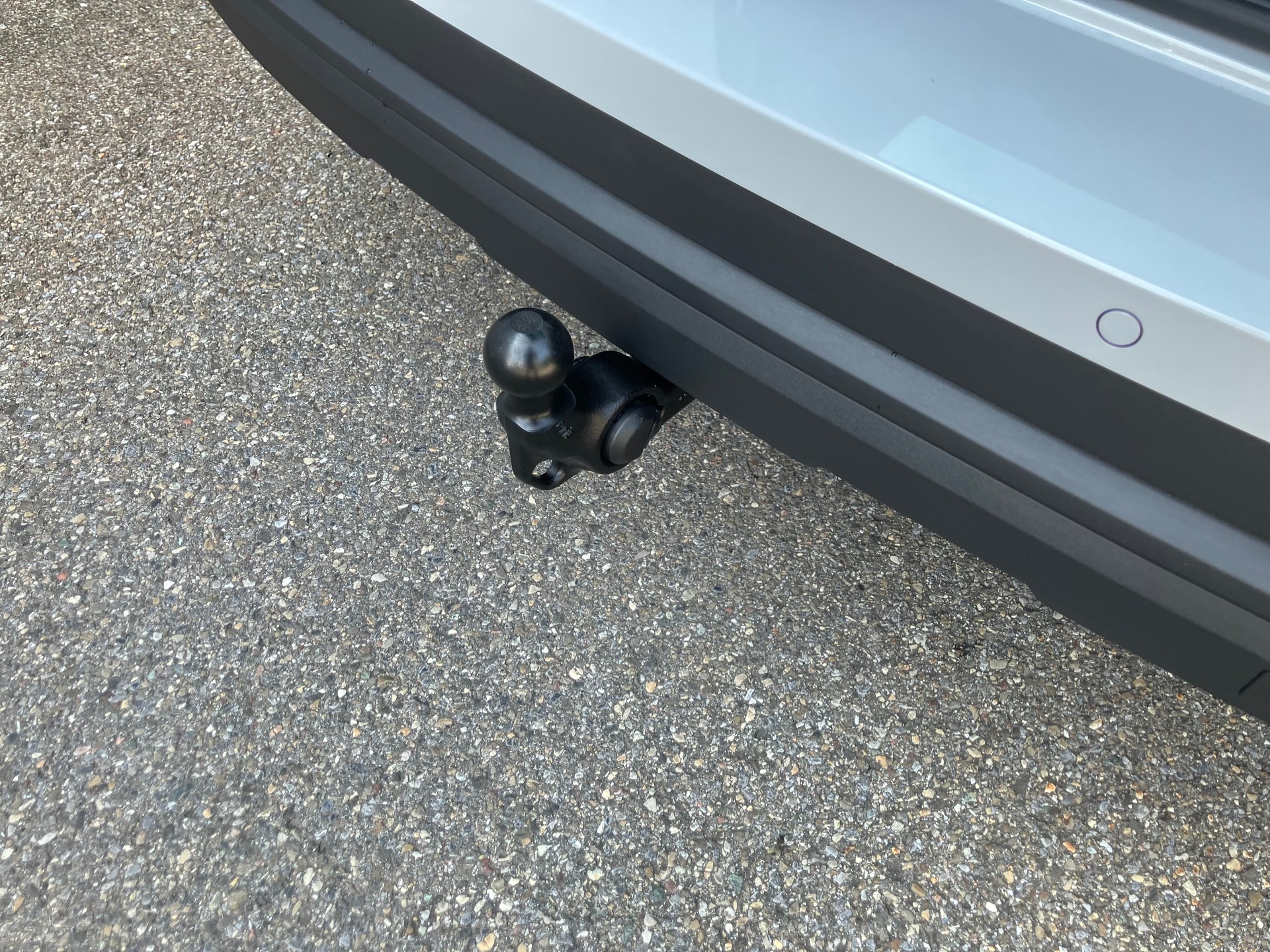SKODA Karoq 2.0 TDI CR Dynamic 4x4 DSG-image-4