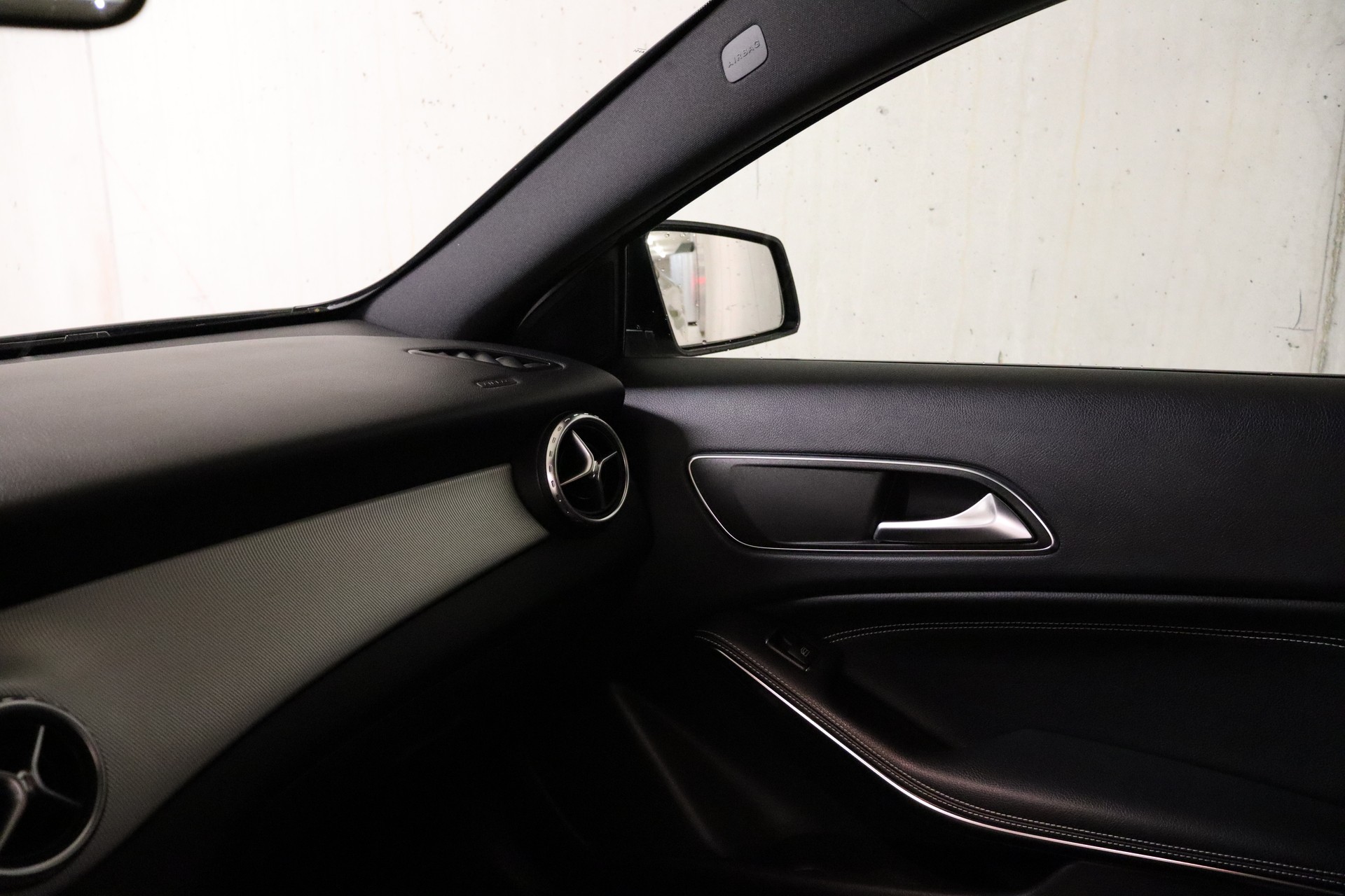 MERCEDES-BENZ GLA 200 CDI Night Star 7G-DCT-image-15