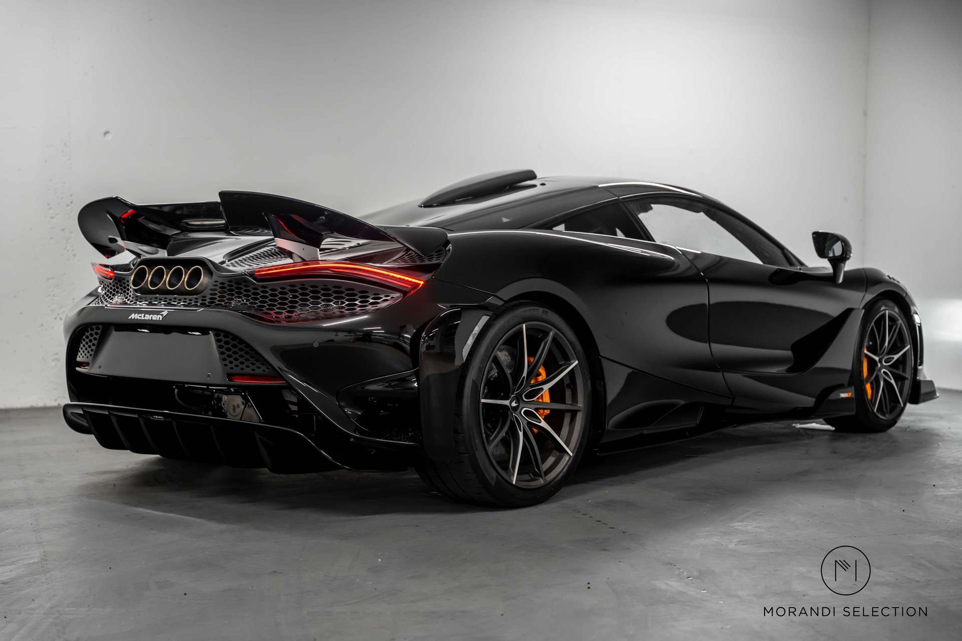 McLAREN 765 LT Coupé 4.0 V8 SSG-showroom-element-3