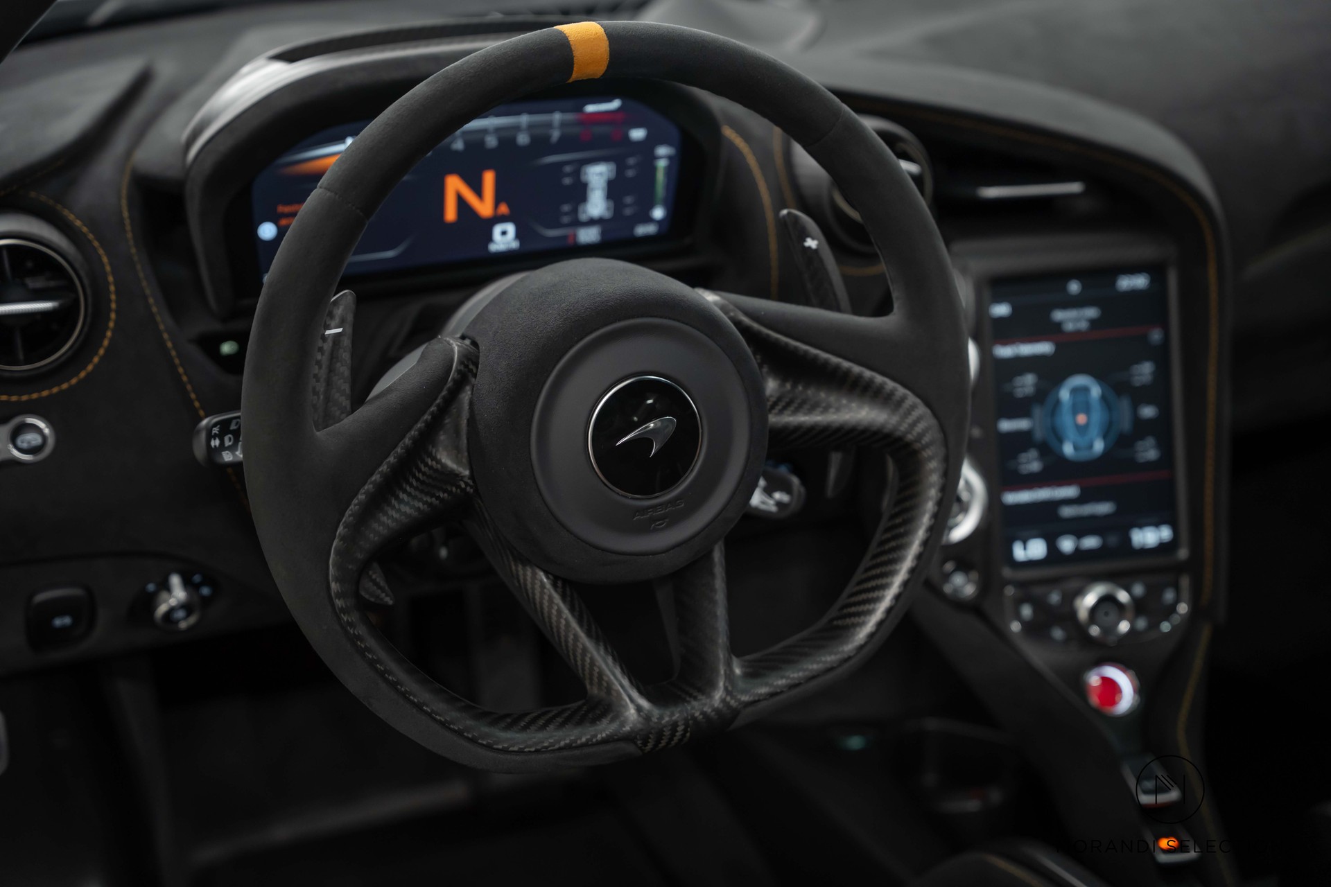 McLAREN 765 LT Coupé 4.0 V8 SSG-image-24