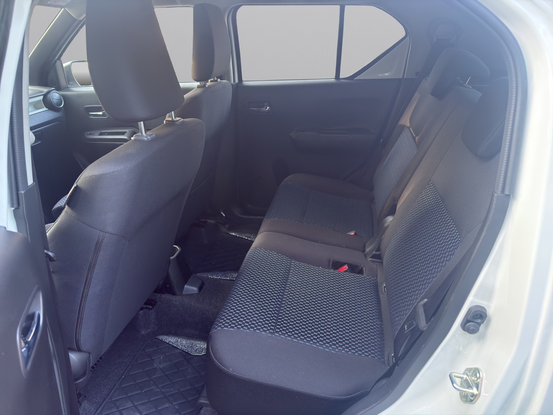 SUZUKI Ignis 1.2i Compact+ Hybrid 4x4-image-14