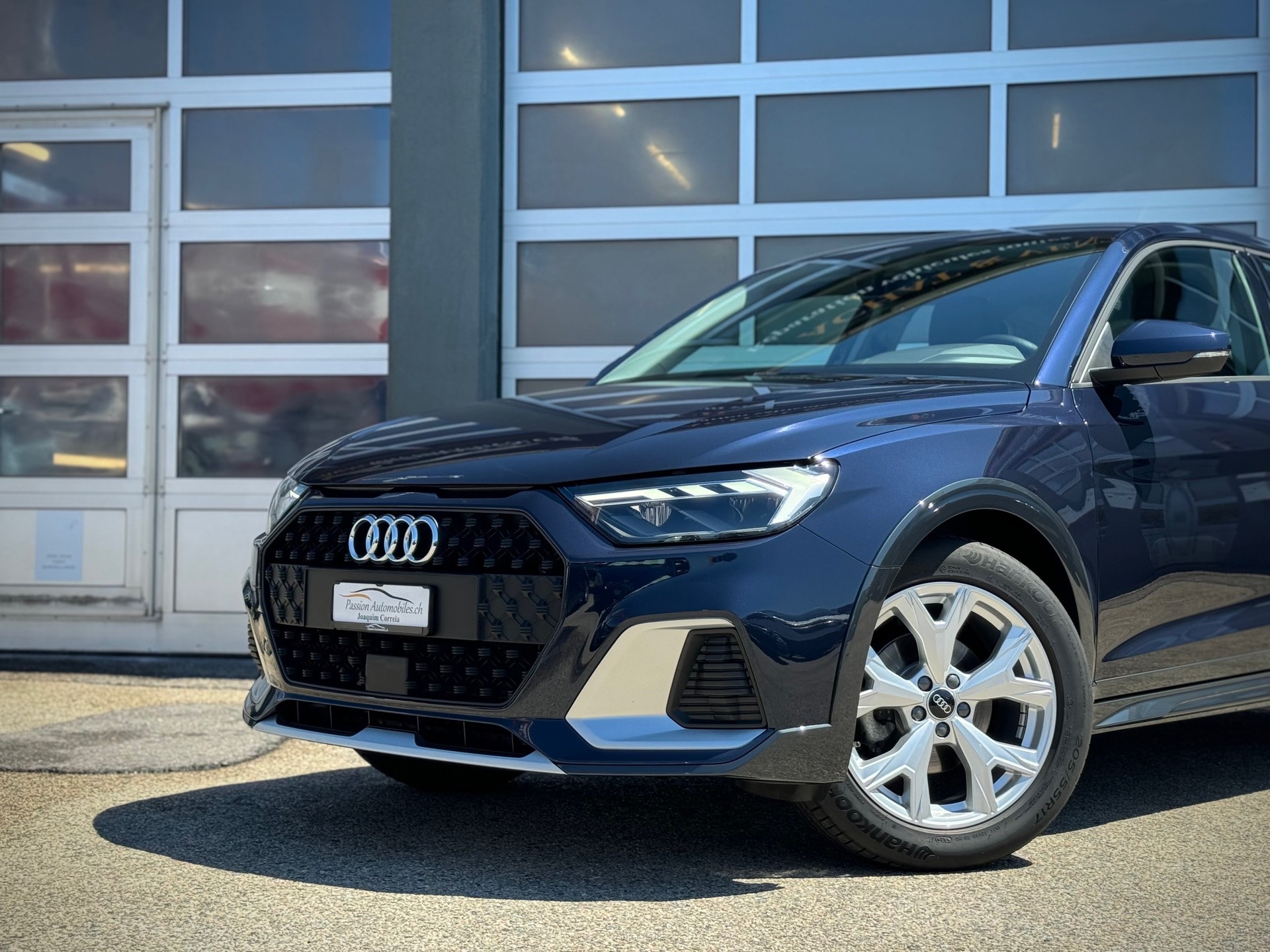 AUDI A1 City Carver 30 TFSI S-tronic-image-2