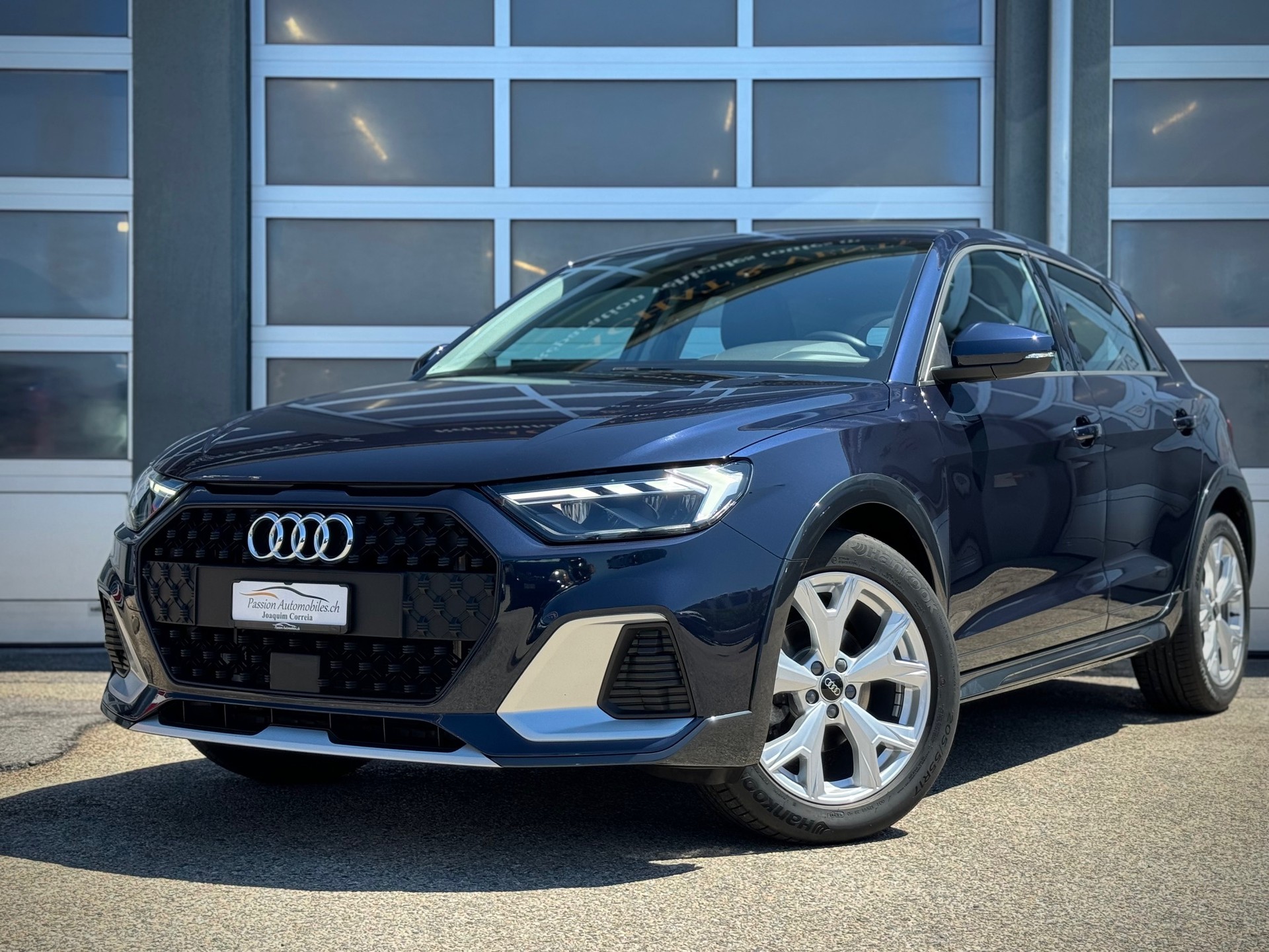 AUDI A1 City Carver 30 TFSI S-tronic-image-0