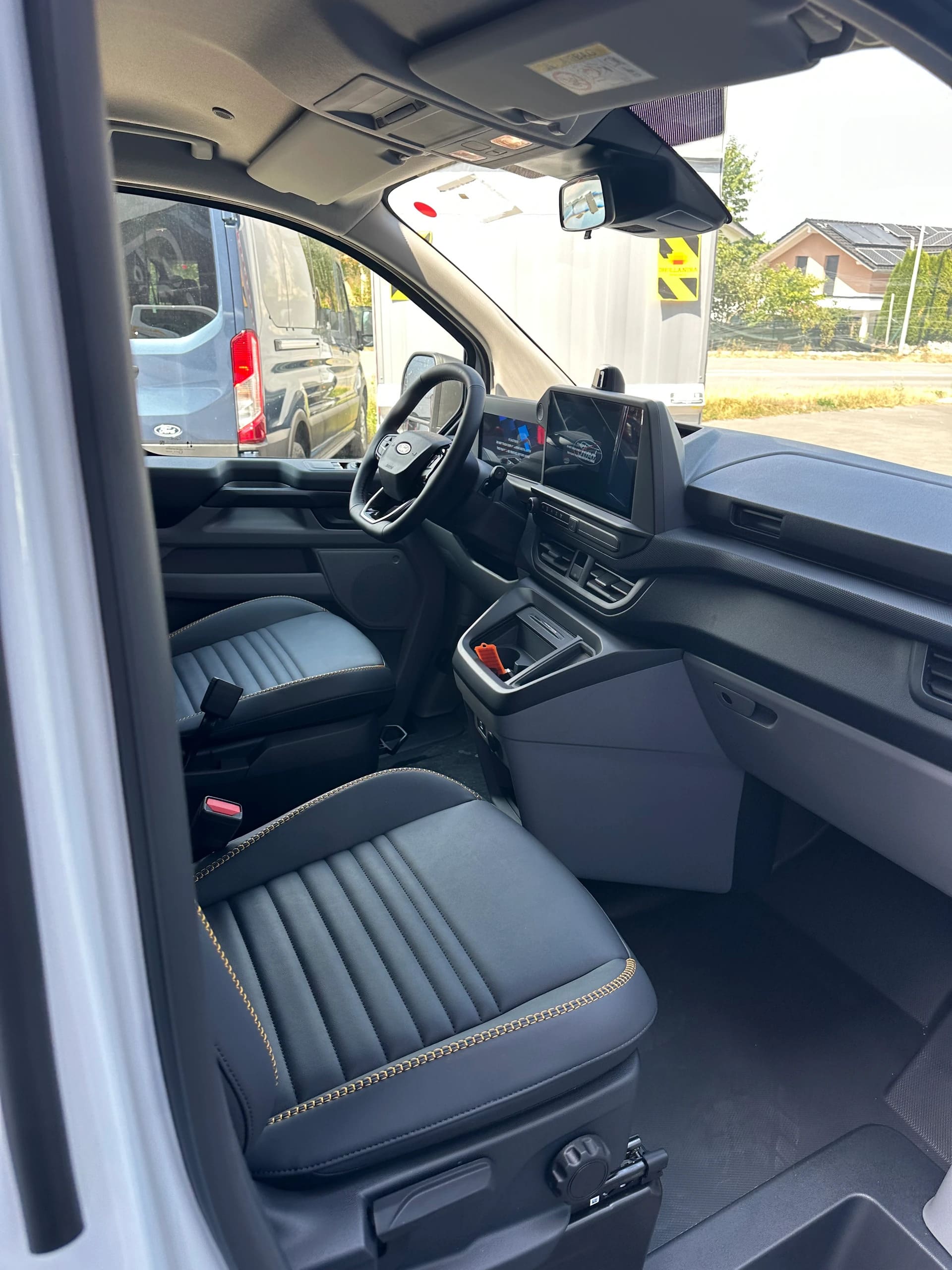 FORD Transit C combi 320 L1 2.0 Eco Trail/170CV/4x4 Aut.-image-13