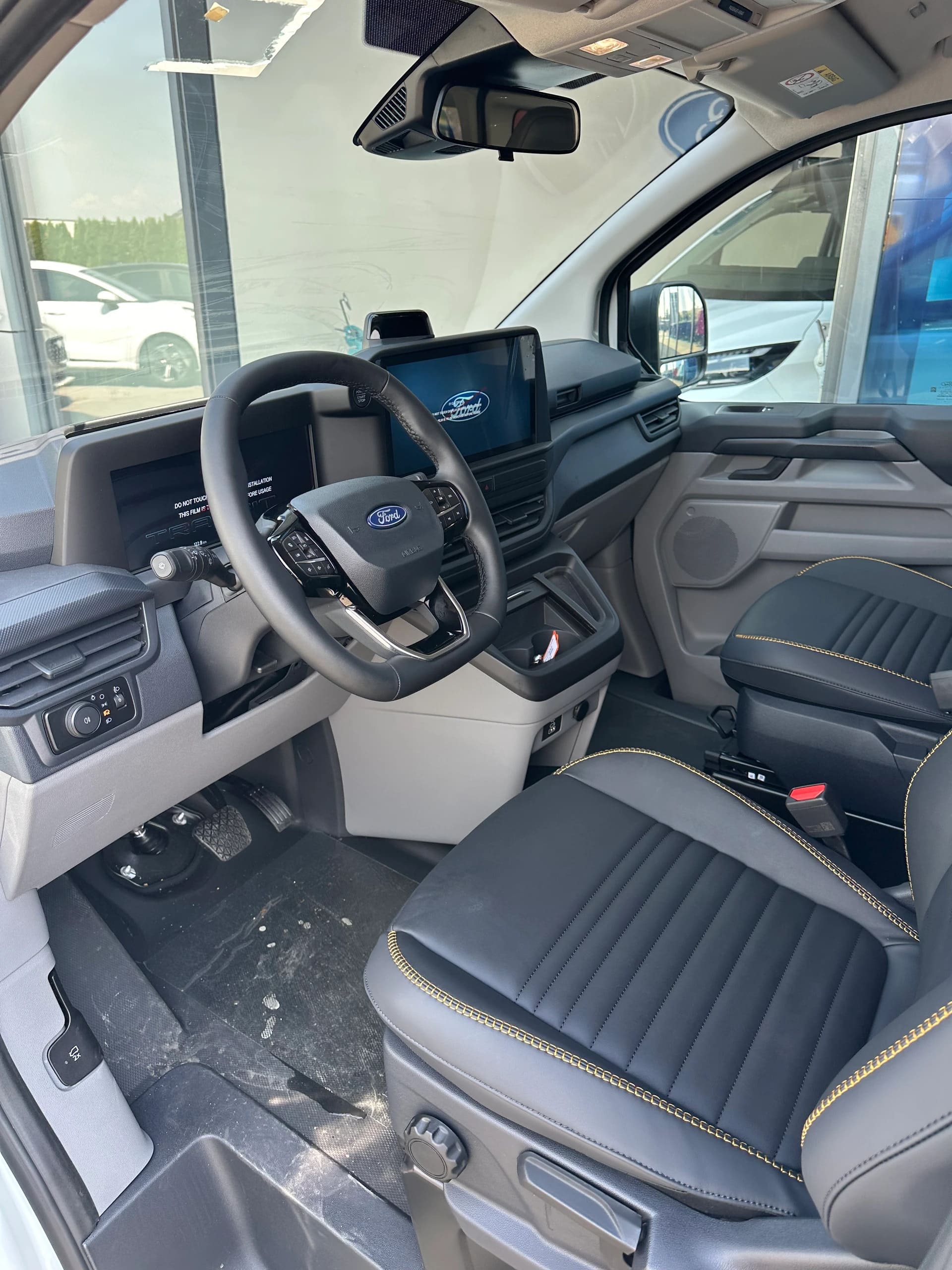 FORD Transit C combi 320 L1 2.0 Eco Trail/170CV/4x4 Aut.-image-9