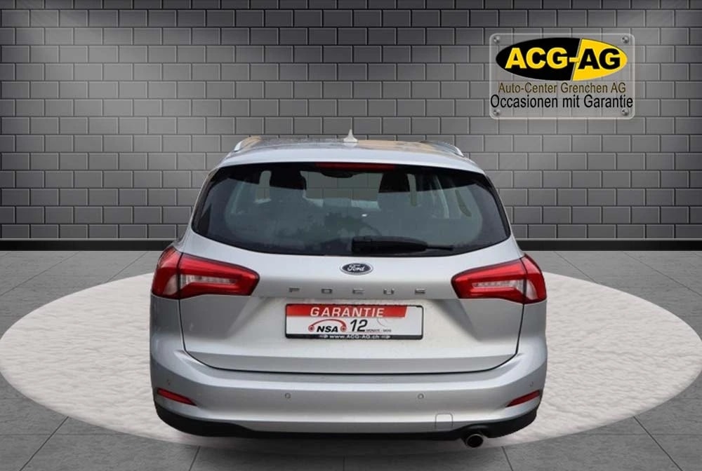 FORD Focus 2.0 TDCi Titanium Automatic ** Teil-Leder ** G.Navi mit RF-kamera ** Ab MFK & Service **-image-4