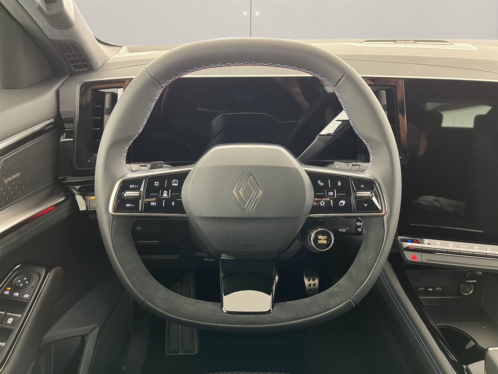 RENAULT Austral 1.2 E-Tech esprit Alpine-image-9