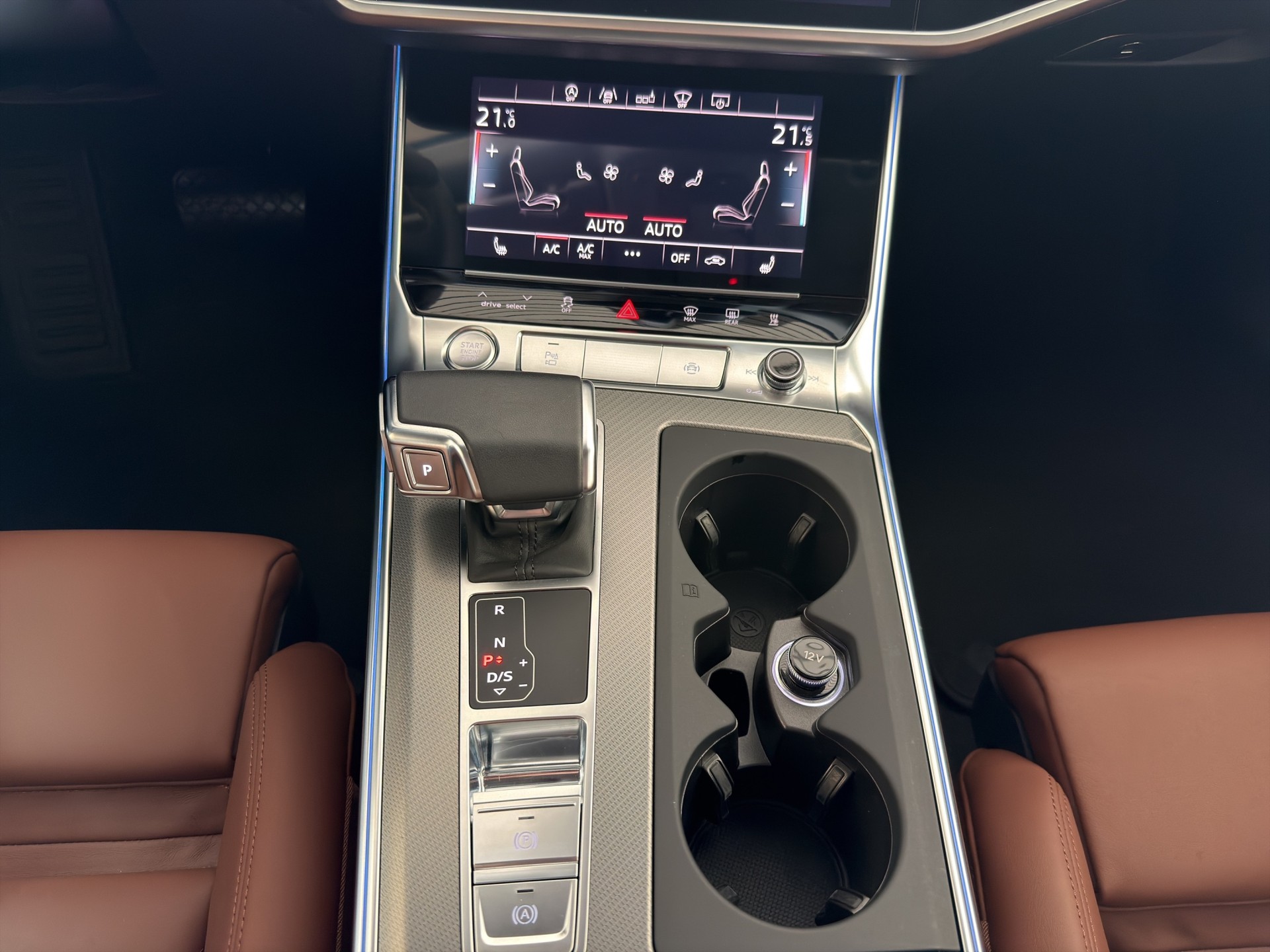 AUDI A6 Avant 3.0 50 TDI Sport quattro T-Tronic-image-15