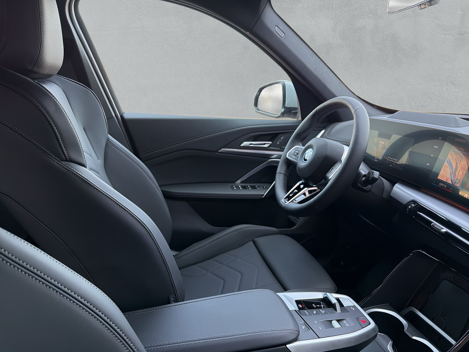 BMW X1 xDrive 25e M Sport-image-13