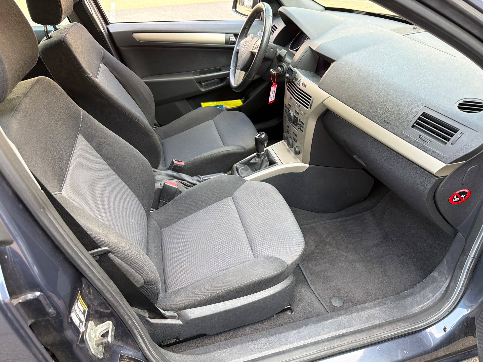 OPEL Astra Caravan 1.6i 16V Diamond-image-8