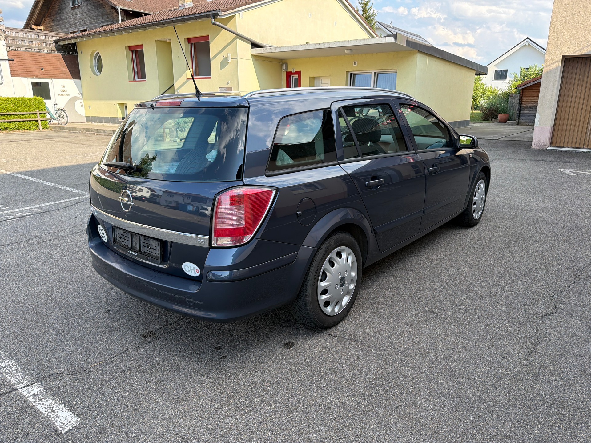 OPEL Astra Caravan 1.6i 16V Diamond-image-4