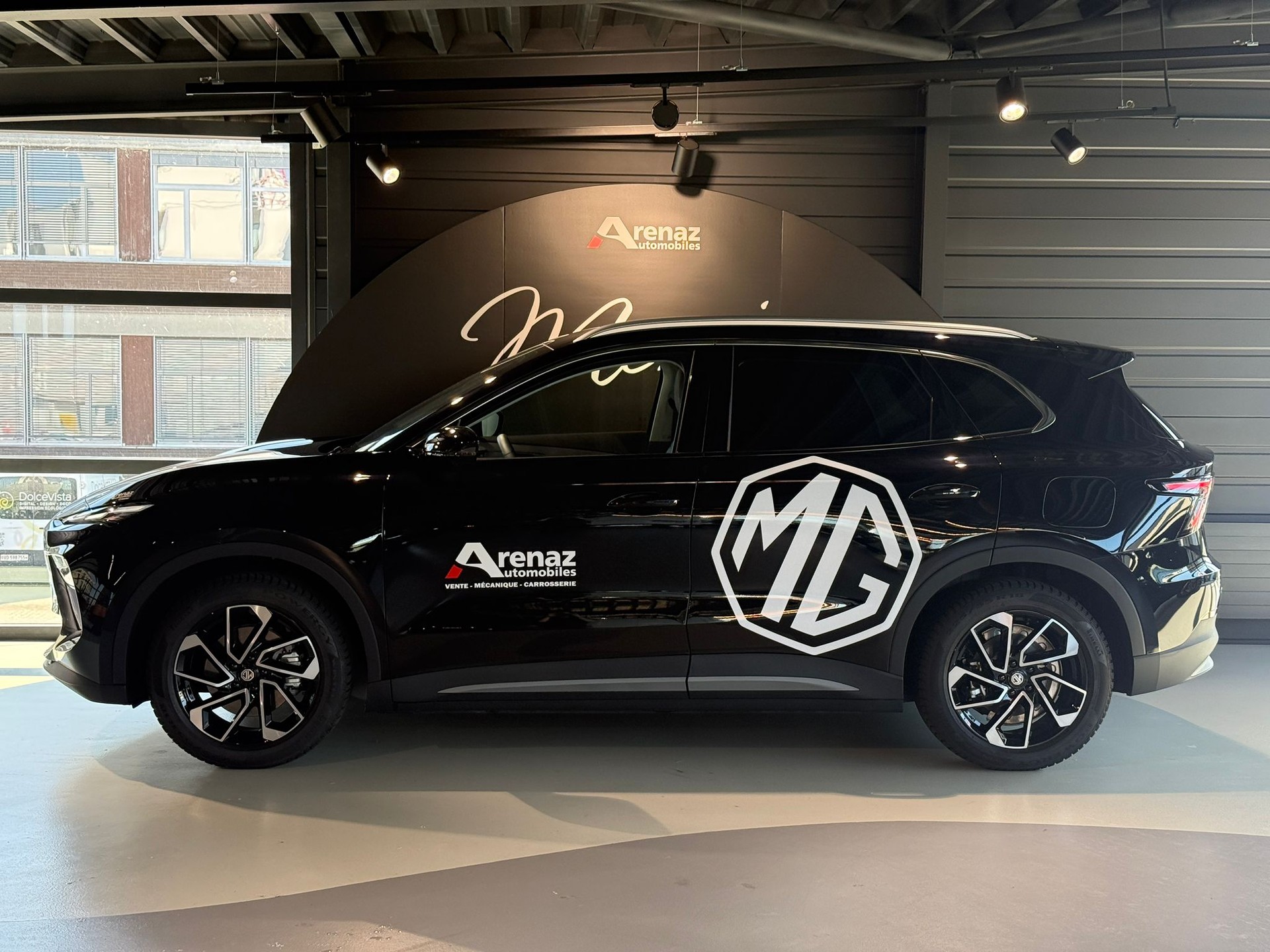 MG S5 EV 64kWh Luxury-image-1