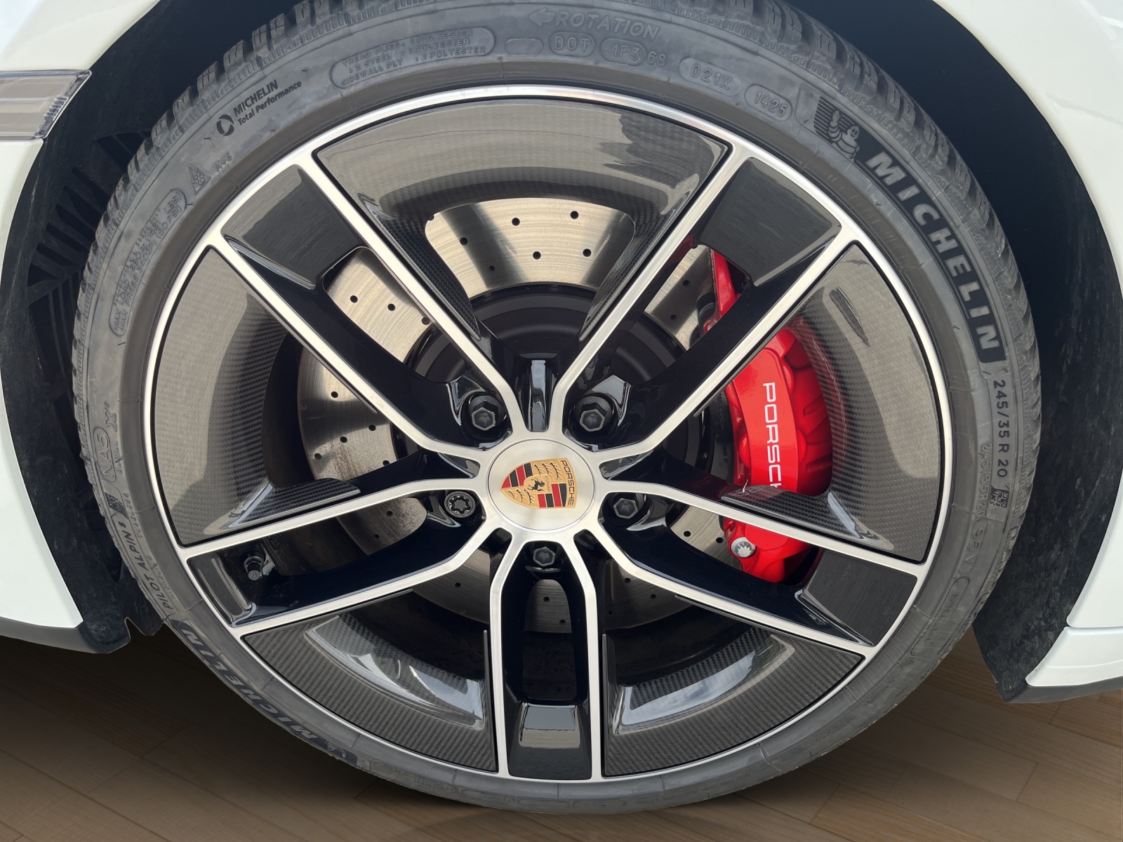 PORSCHE 911 (992.2) Cabriolet 3.6 Carrera GTS PDK-image-21