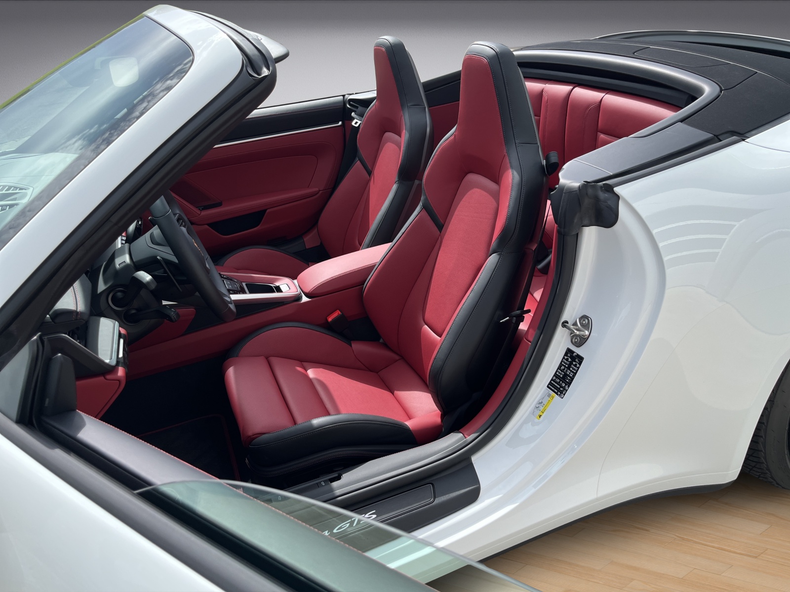PORSCHE 911 (992.2) Cabriolet 3.6 Carrera GTS PDK-image-8