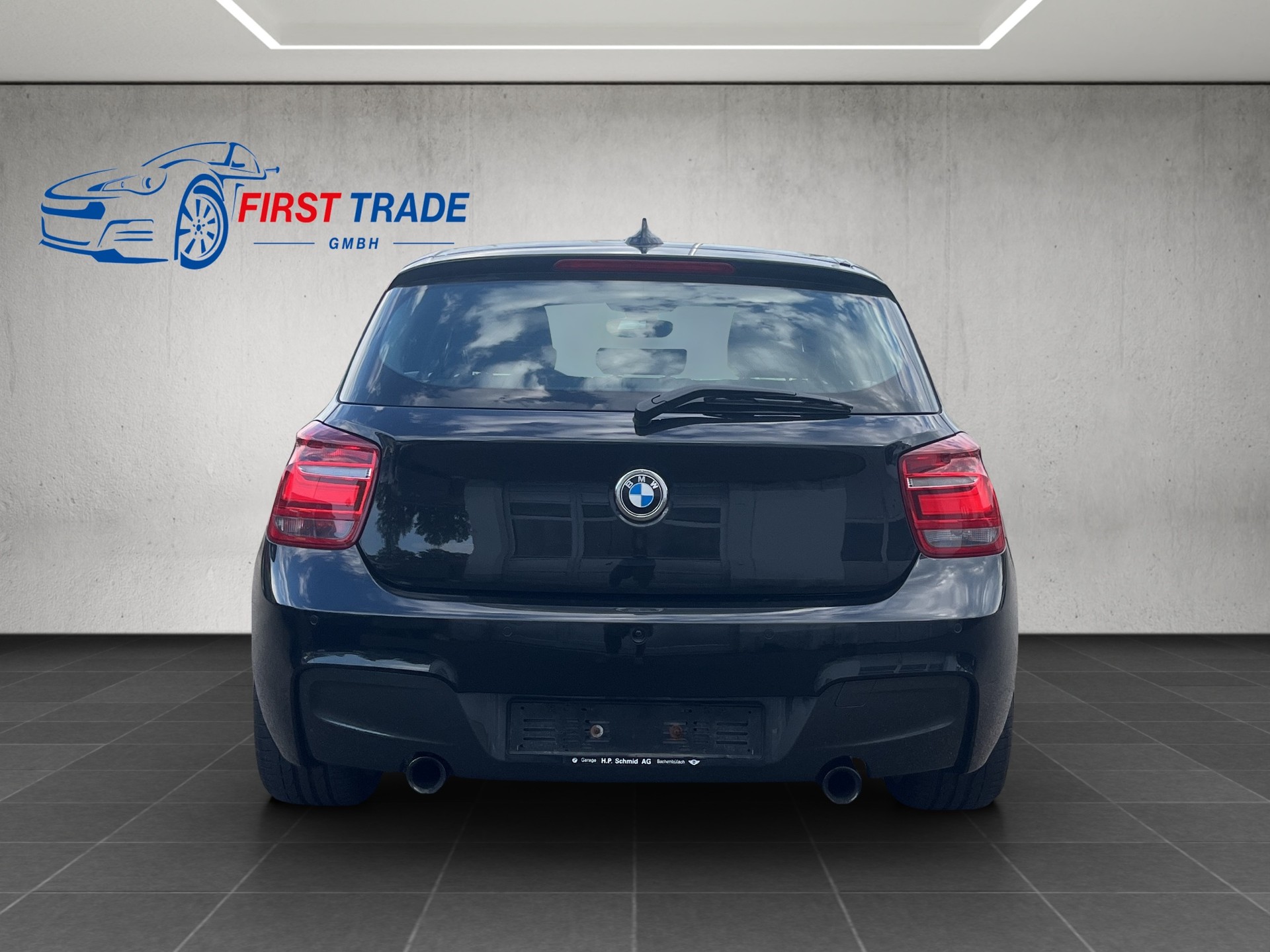 BMW M135i xDrive Steptronic-image-5