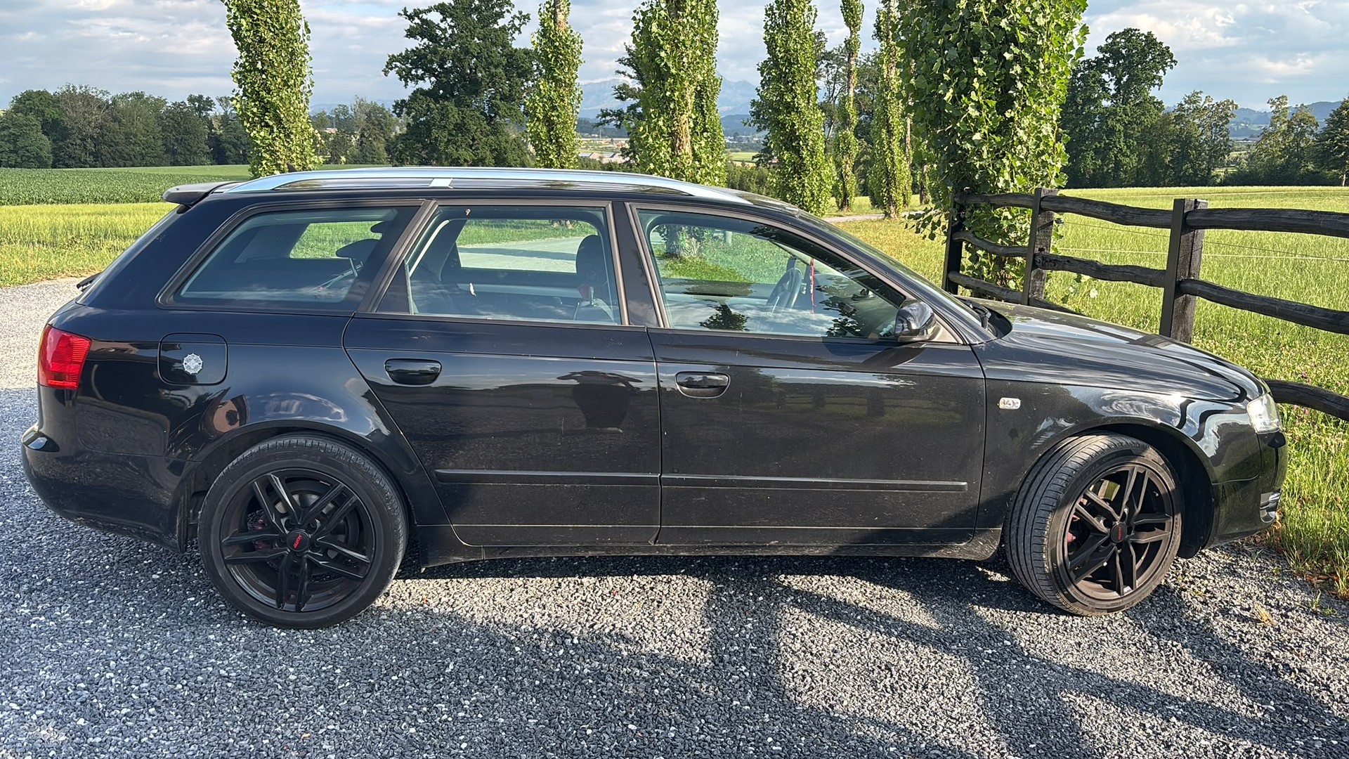 AUDI A4 Avant 1.8 Turbo-image-6