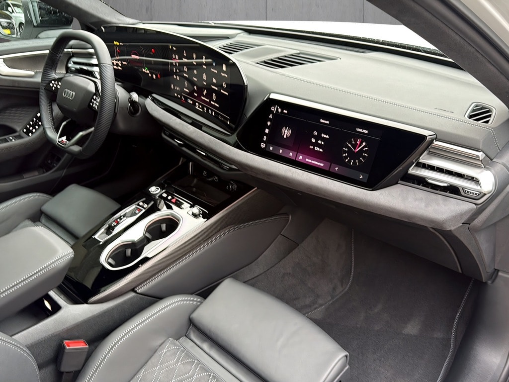 AUDI A6 Avant e-hybrid quattro 270 kW S tronic*Edition One, Panodach, TOP Ausstattung, (5-Jahre Garantie)-image-8