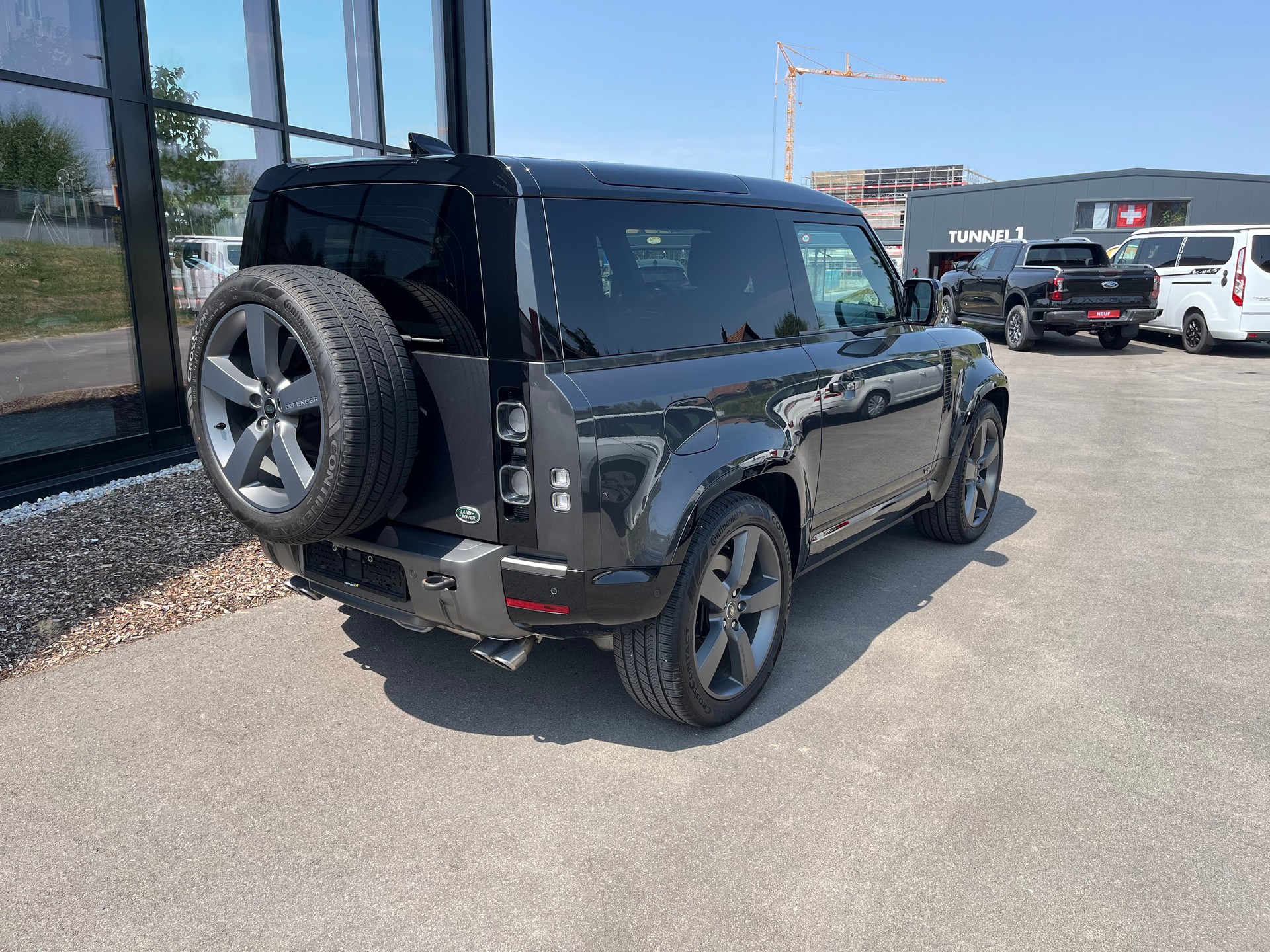 LAND ROVER Defender 90 525 V8 5.0 Carpathian Edition AT8-image-5