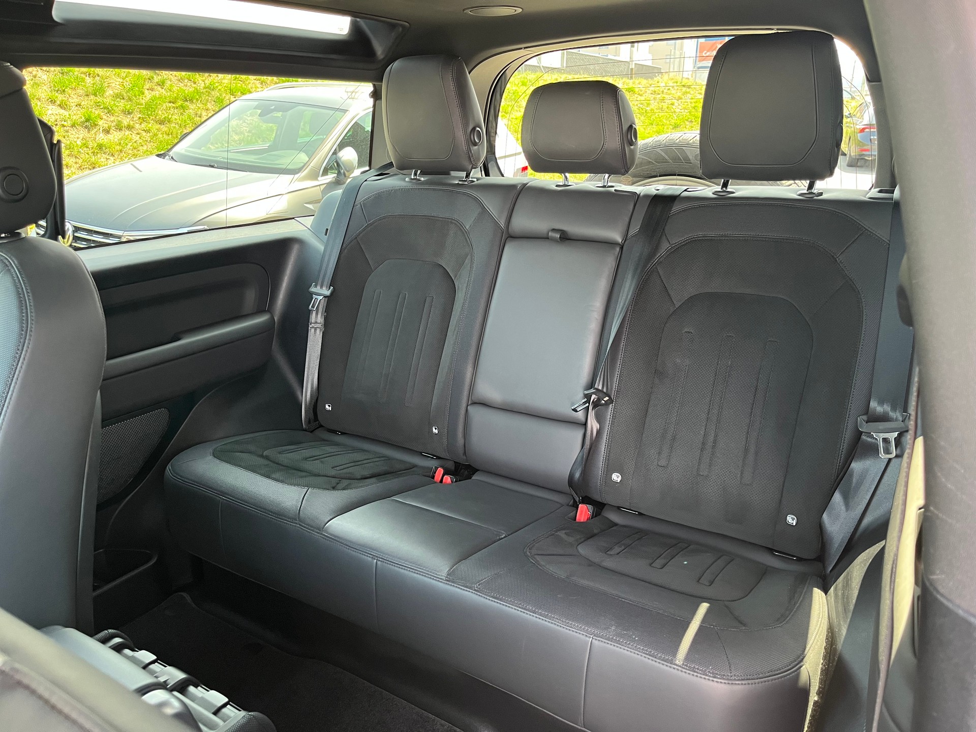 LAND ROVER Defender 90 525 V8 5.0 Carpathian Edition AT8-image-8