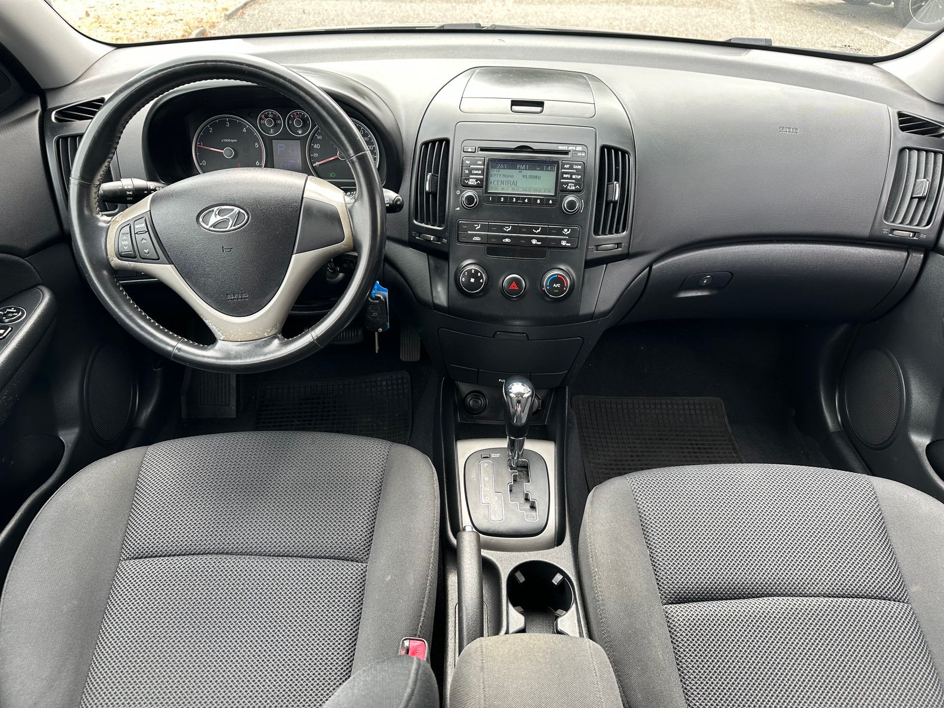 HYUNDAI i30 Wagon 1.6 CRDi Style Automatic-image-6