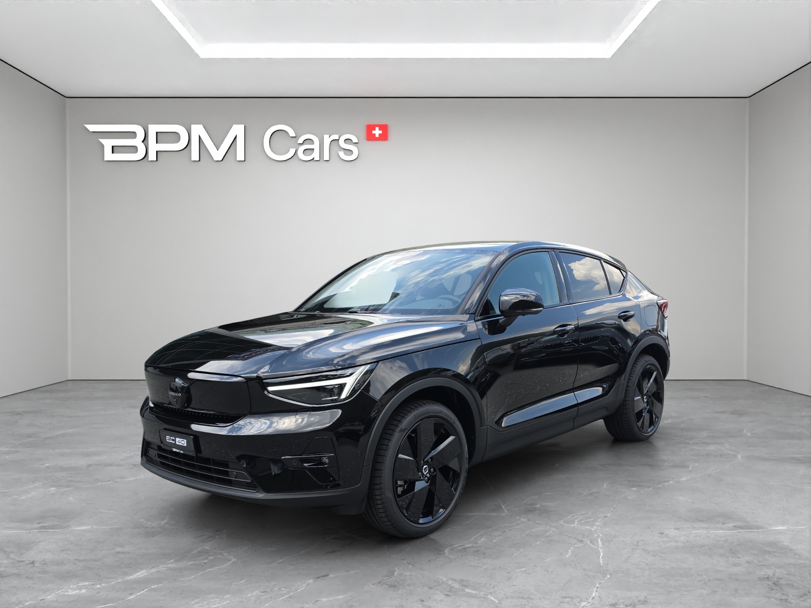 VOLVO EC40 82kWh Twin Motor Performance AWD Xcentric Black Edition-image-0