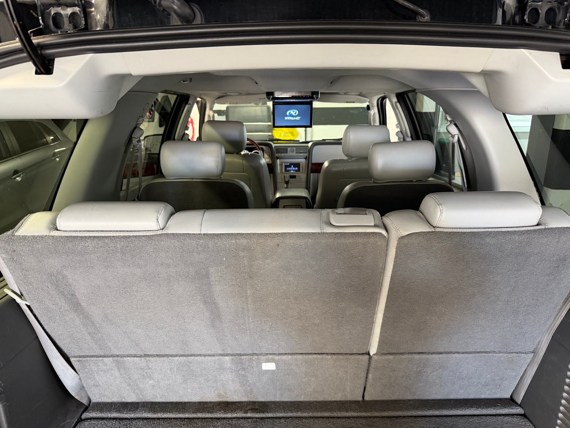 LINCOLN Navigator-image-24