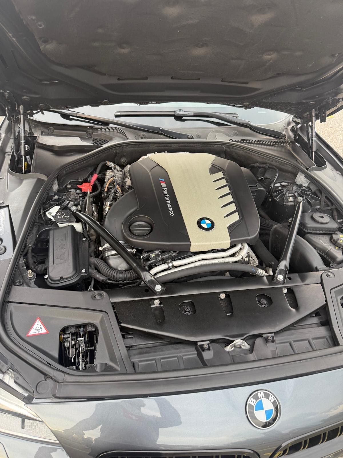 BMW M550d Touring xDrive Steptronic-image-6